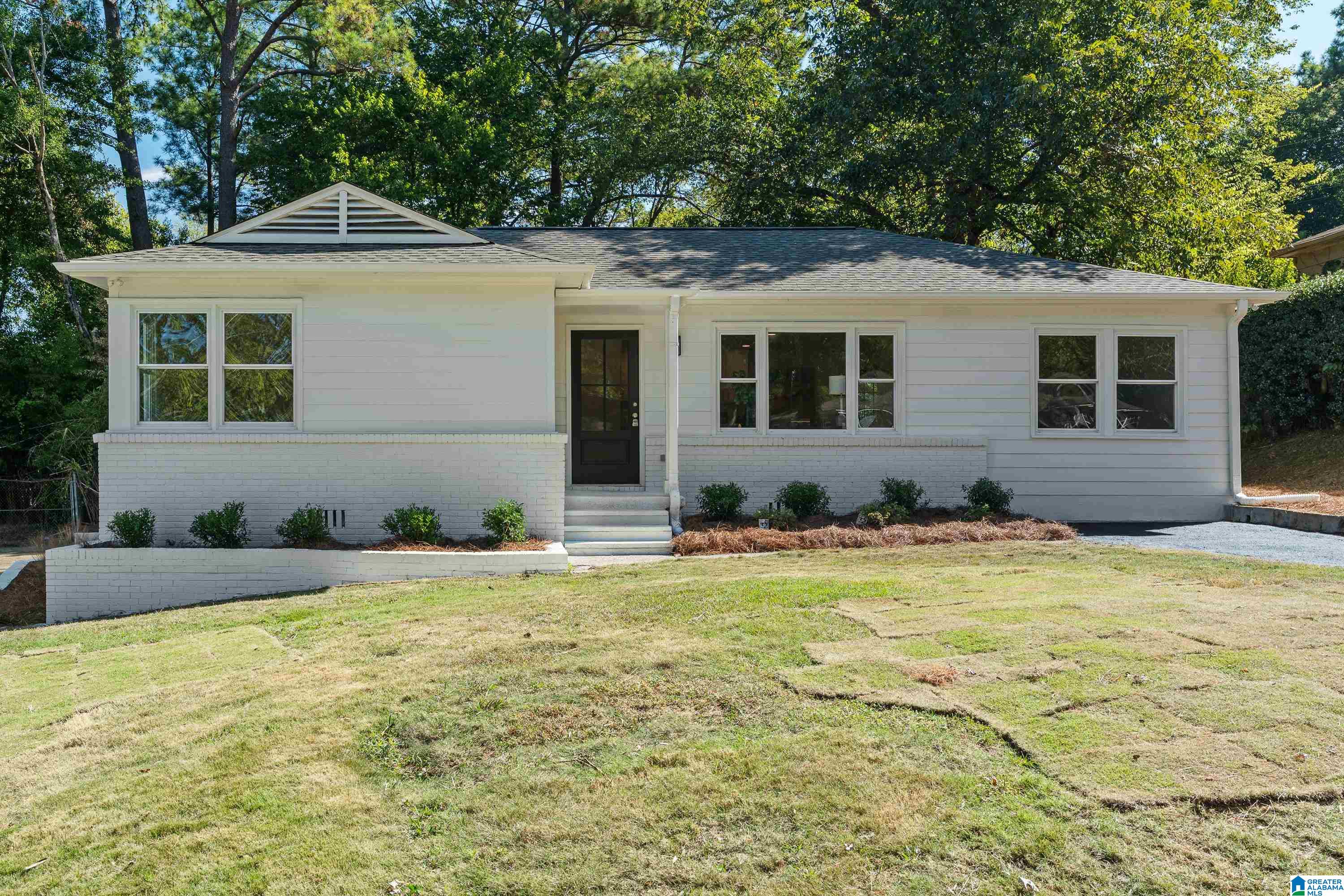 Single family home for sale at 440 Woodvale Ln, Birmingham, AL 35209 | MLS# 21466543