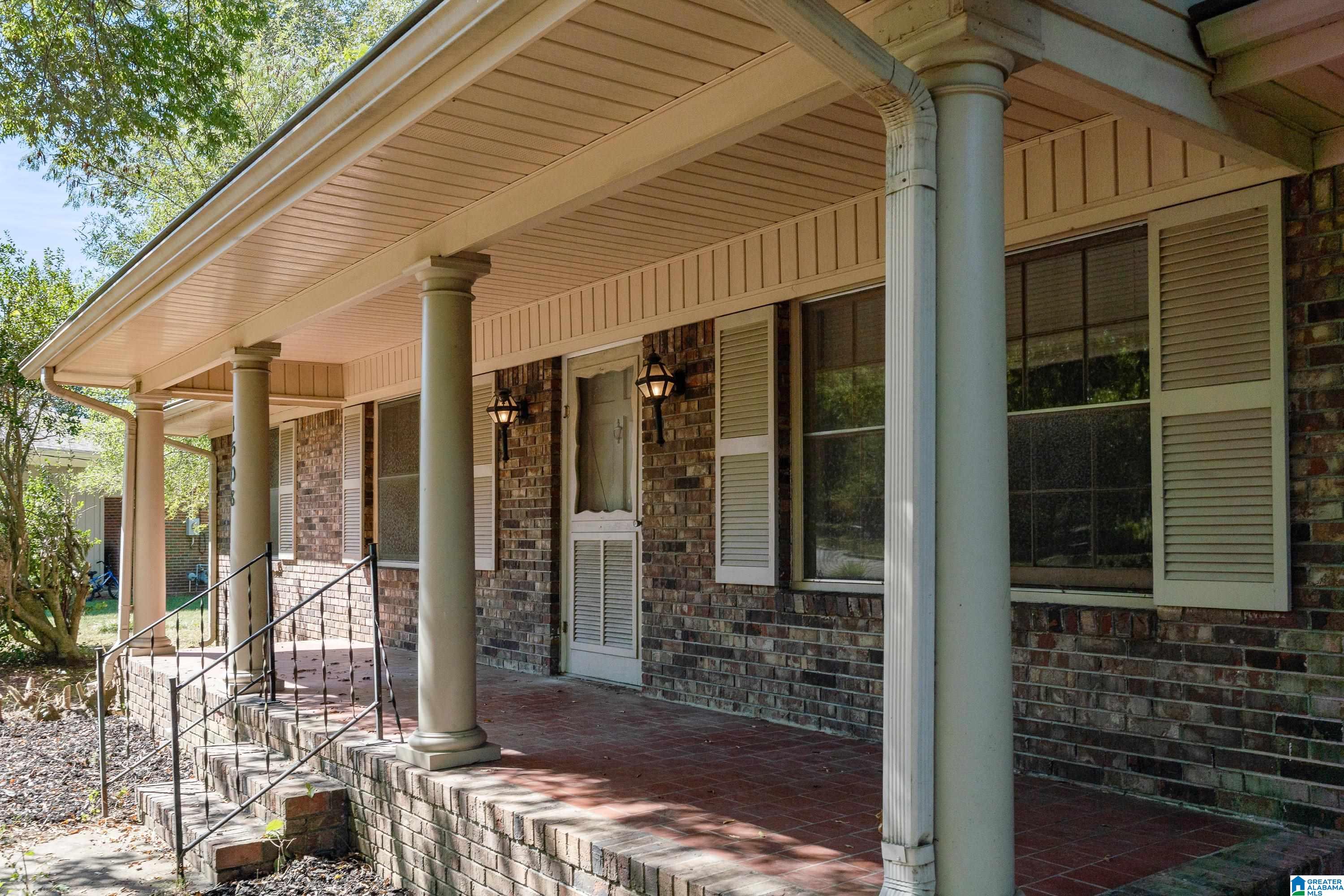 Photo 2 of Single family home for sale at 1508 Springlake Dr Ne, Birmingham, AL 35215 | MLS# 21466548 | Listing updated on 2026-10-02