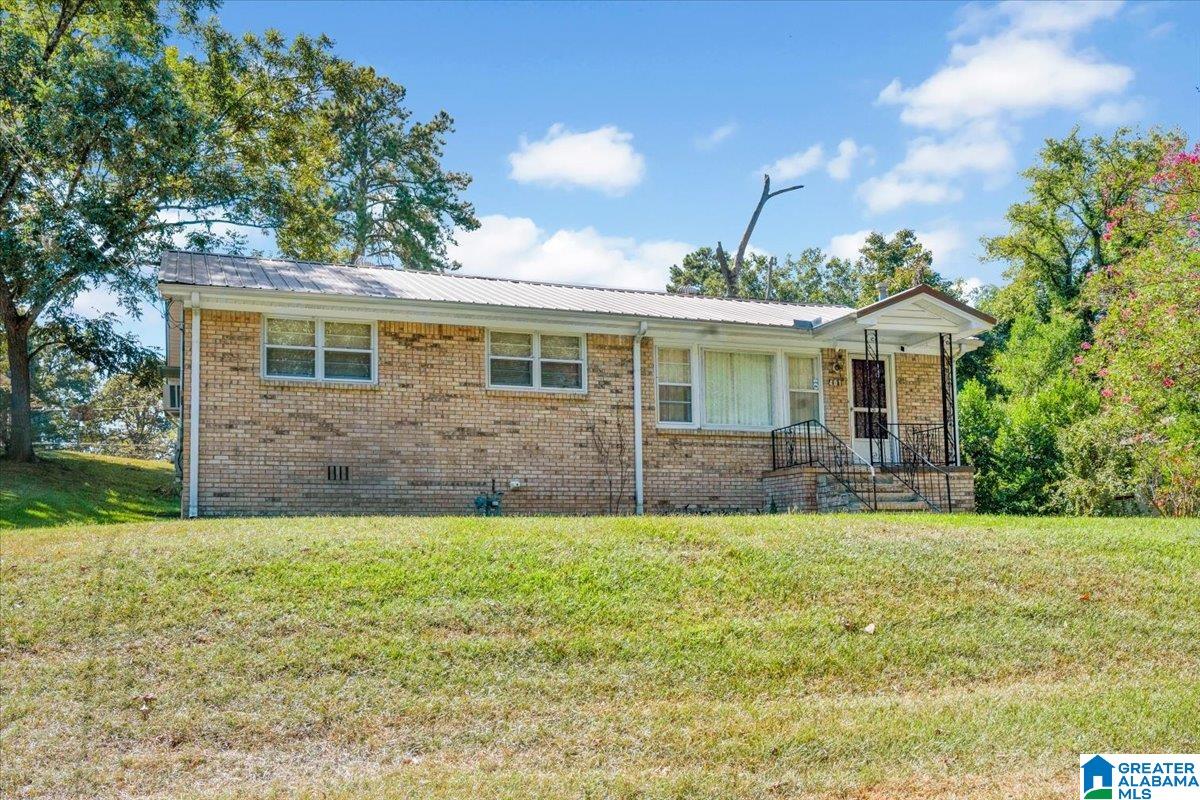 Photo 2 of Single family home for sale at 401 10th Avenue, Birmingham, AL 35228 | MLS# 21466588 | Listing updated on 2026-10-02