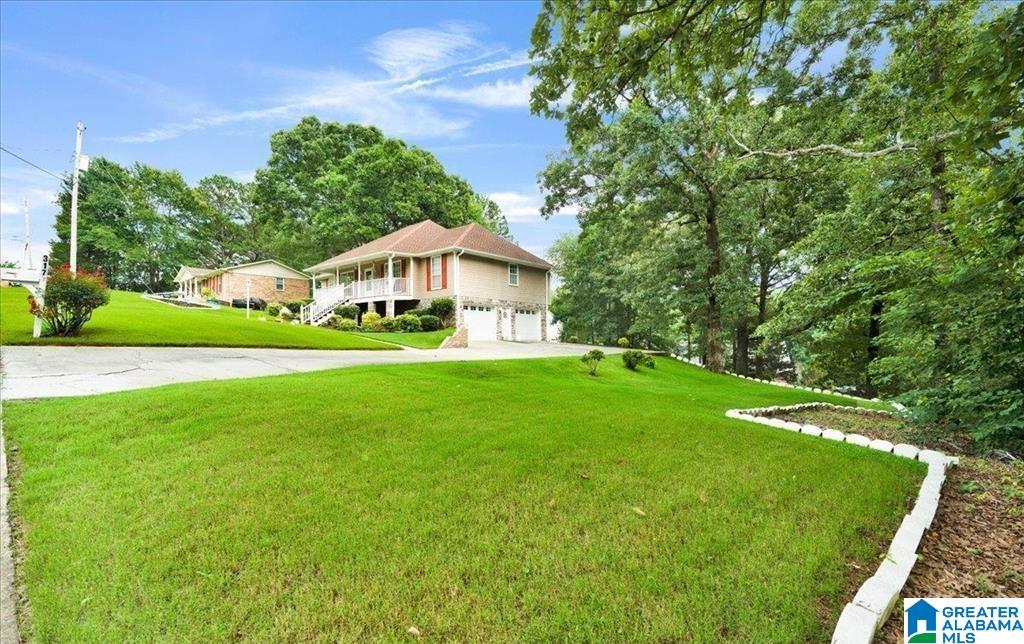 Photo 3 of Single family home for sale at 317 37th Court NE, Center Point, AL 35215 | MLS# 21466627 | Listing updated on 2026-10-02