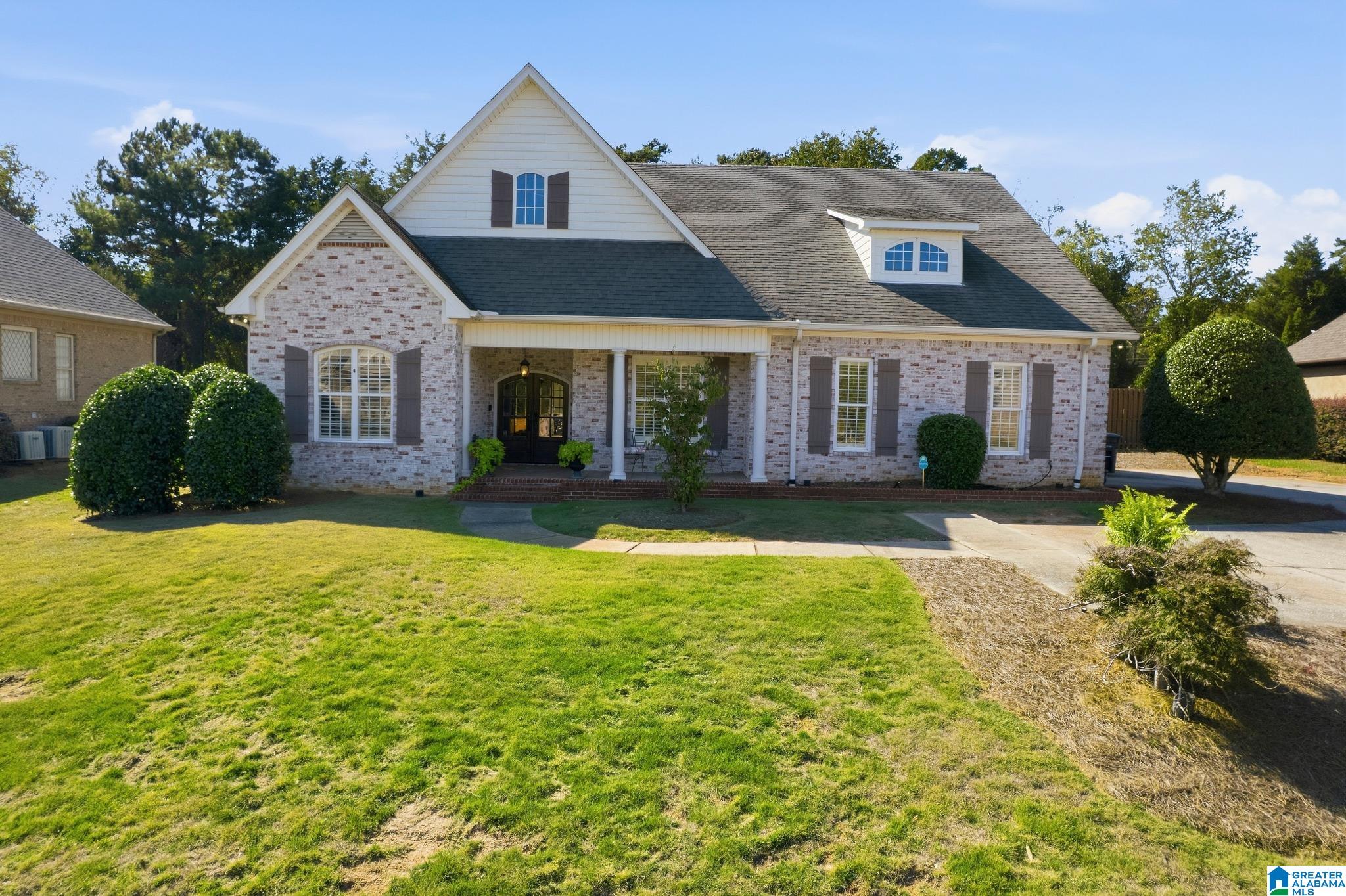 Photo 1 of Single family home for sale at 1016 Old Ml Run, Leeds, AL 35094 | MLS# 21466637 | Listing updated on 2026-10-02