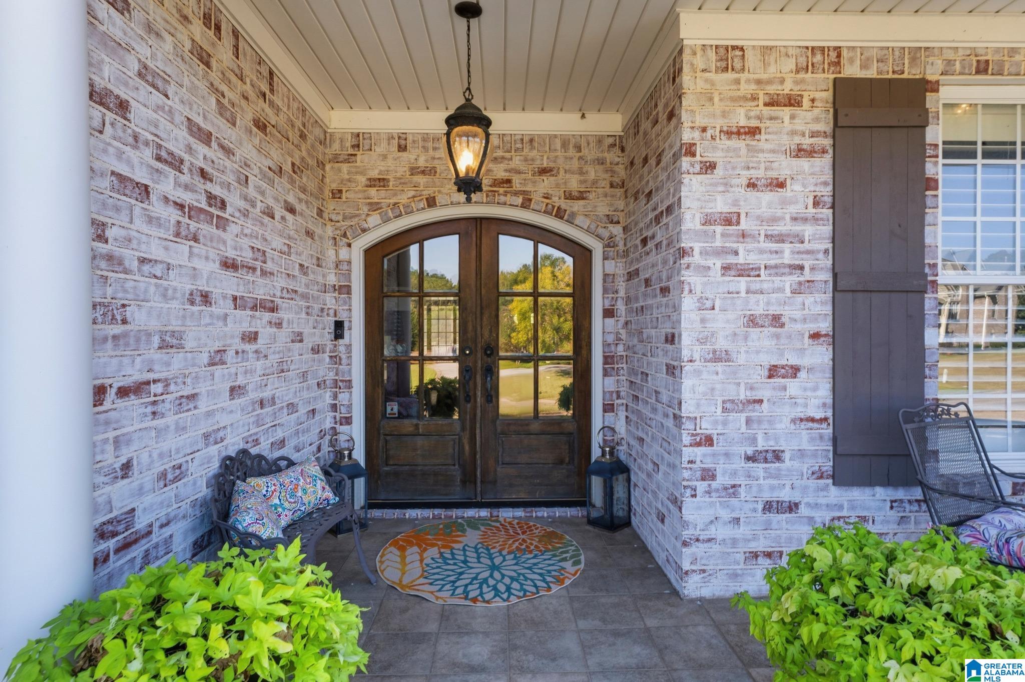 Photo 3 of Single family home for sale at 1016 Old Ml Run, Leeds, AL 35094 | MLS# 21466637 | Listing updated on 2026-10-02