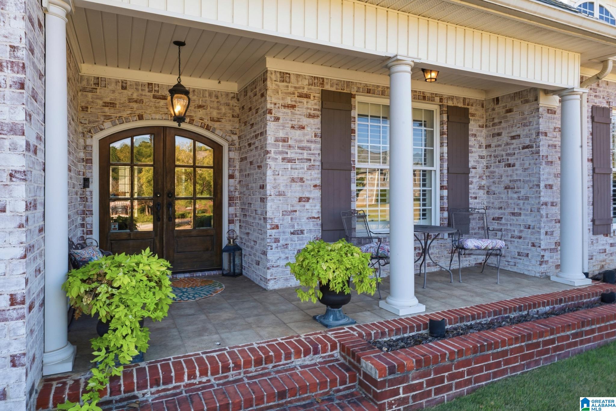 Photo 3 of Single family home for sale at 1016 Old Ml Run, Leeds, AL 35094 | MLS# 21466637 | Listing updated on 2026-10-02