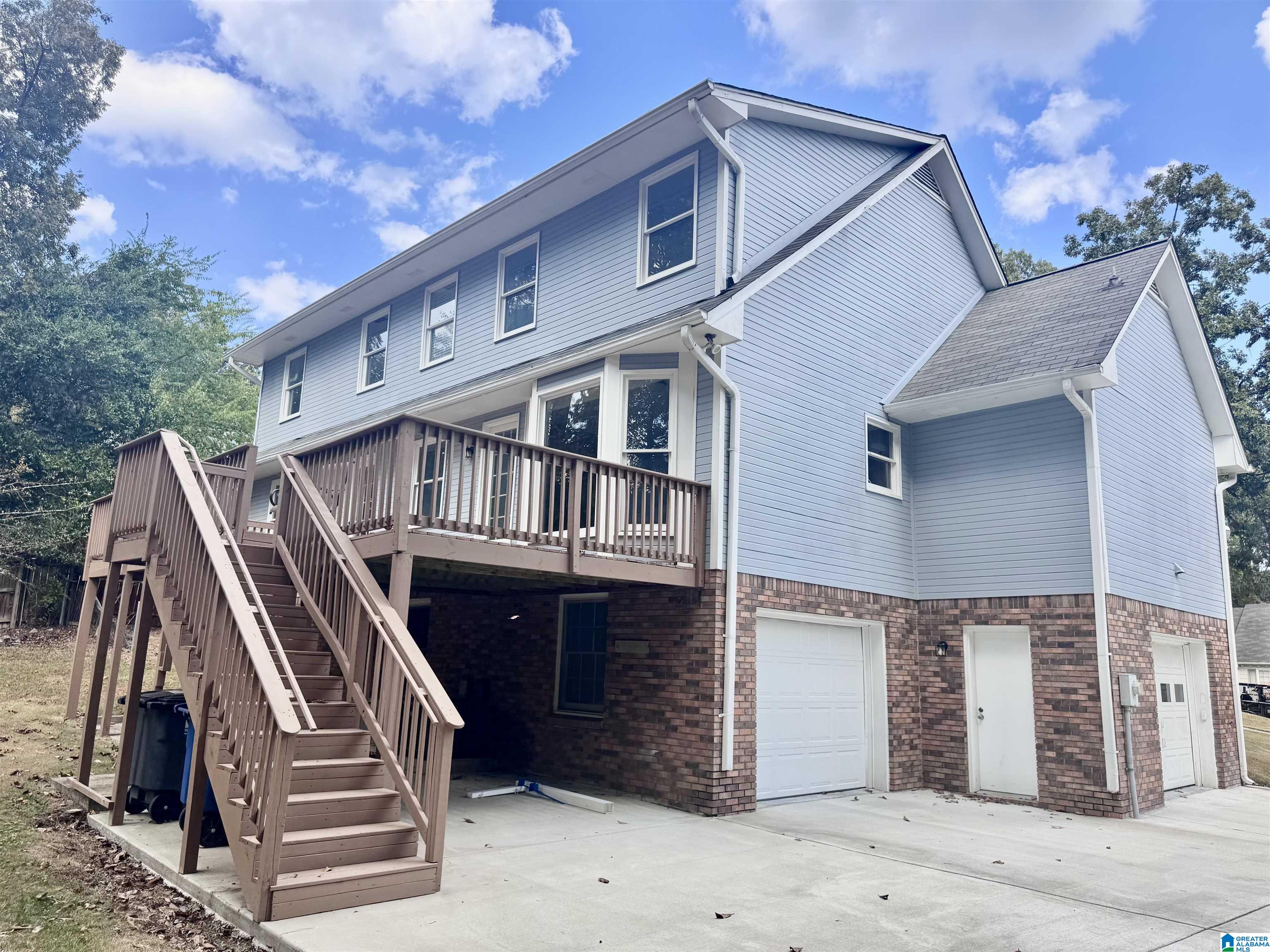Photo 3 of Single family home for sale at 3549 William And Mary Rd, Hoover, AL 35216 | MLS# 21466664 | Listing updated on 2026-10-03