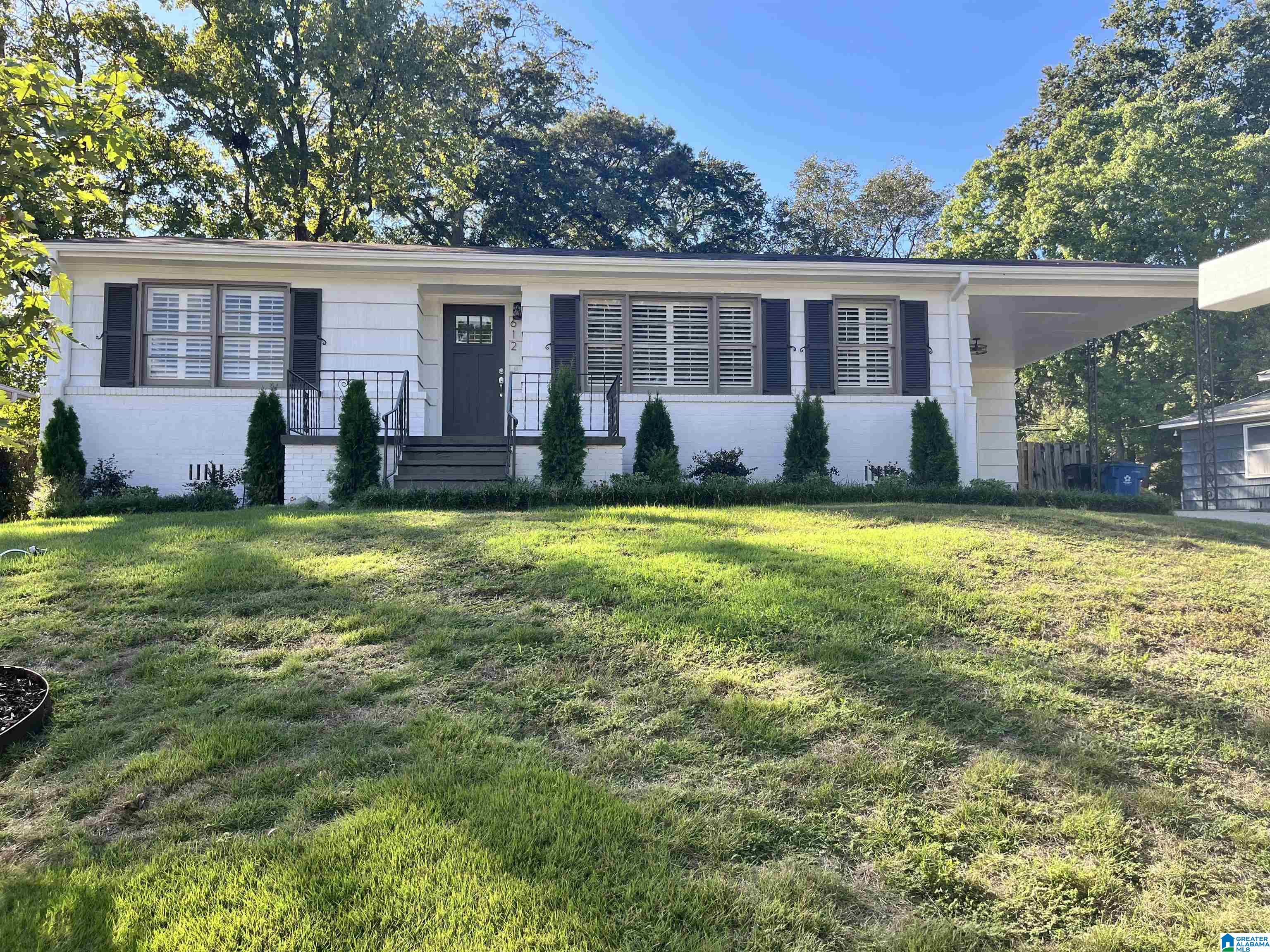 Photo 3 of Single family home for sale at 612 Edgemoor Dr, Birmingham, AL 35209 | MLS# 21466947 | Listing updated on 2026-10-22