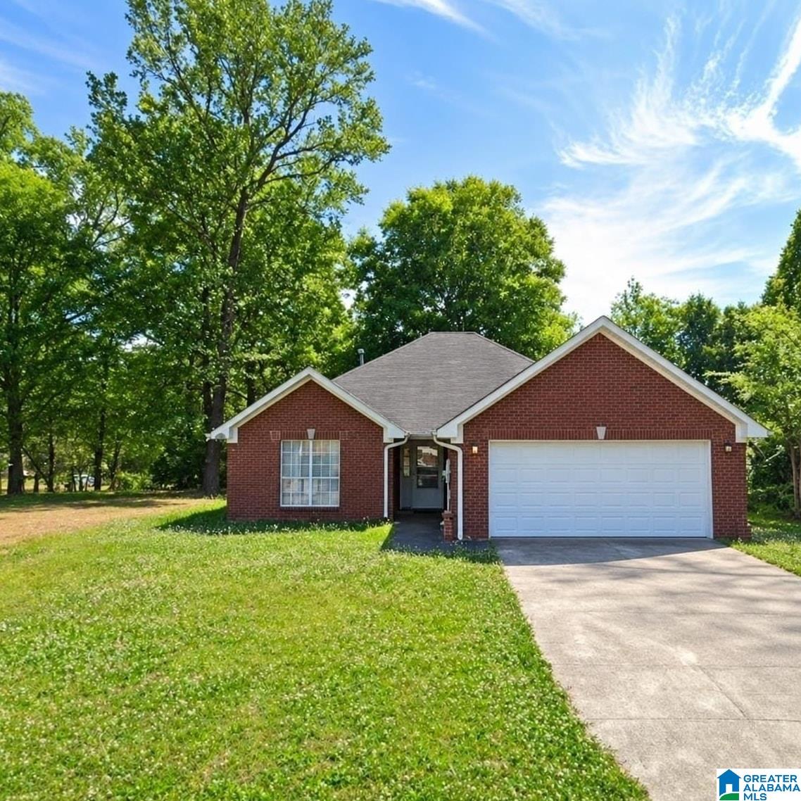 529 Lakeside Circle