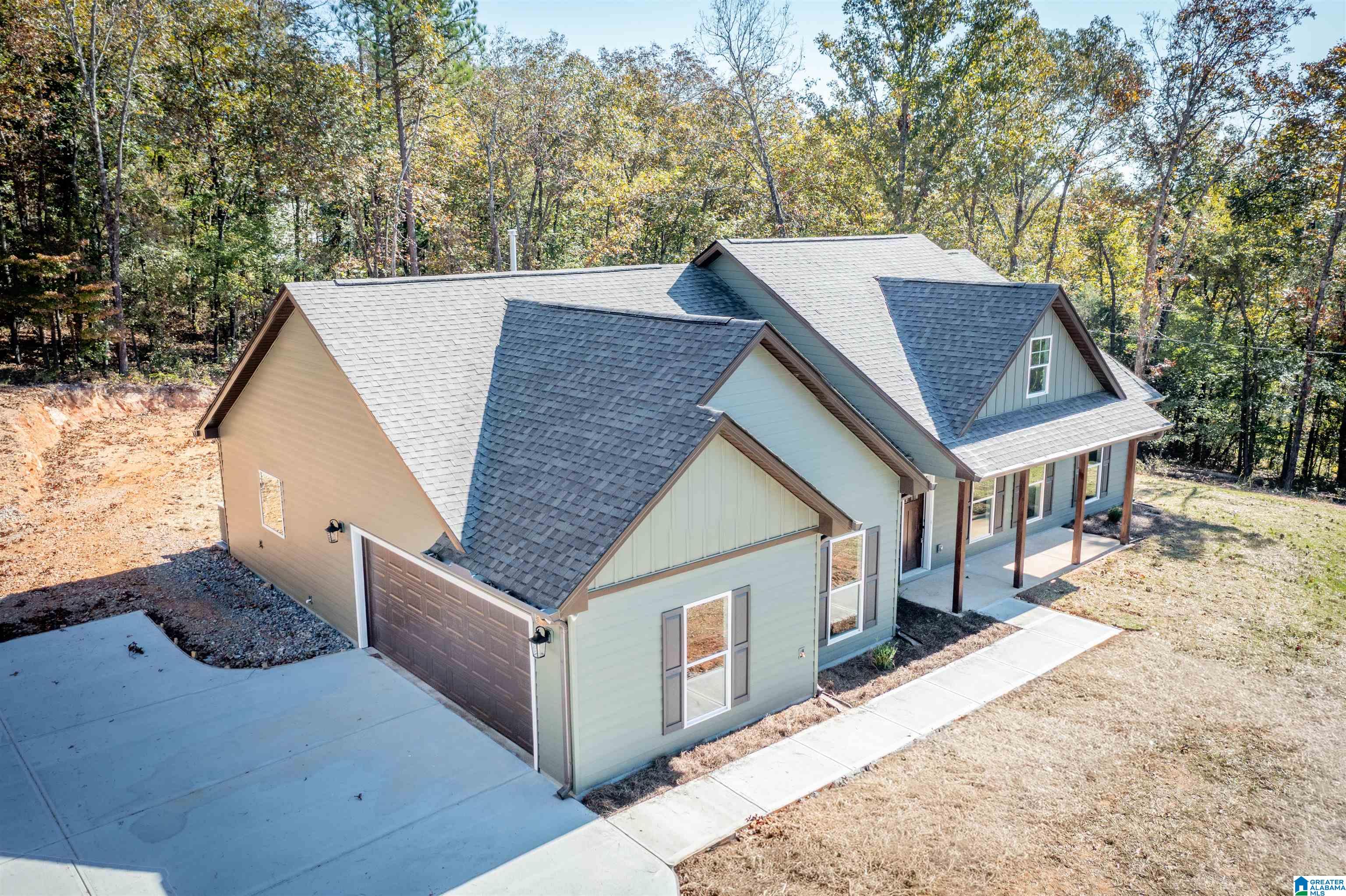 Photo 1 of Single family home for sale at 24 Hollys Ln, Riverside, AL 35135 | MLS# 21467165 | Listing updated on 2026-10-22