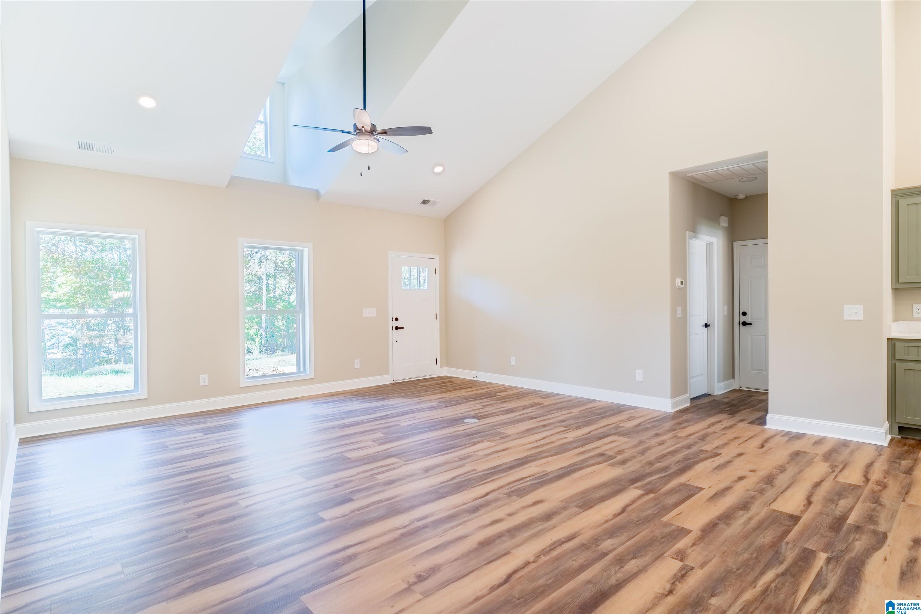 Photo 4 of Single family home for sale at 24 Hollys Ln, Riverside, AL 35135 | MLS# 21467165 | Listing updated on 2026-10-22