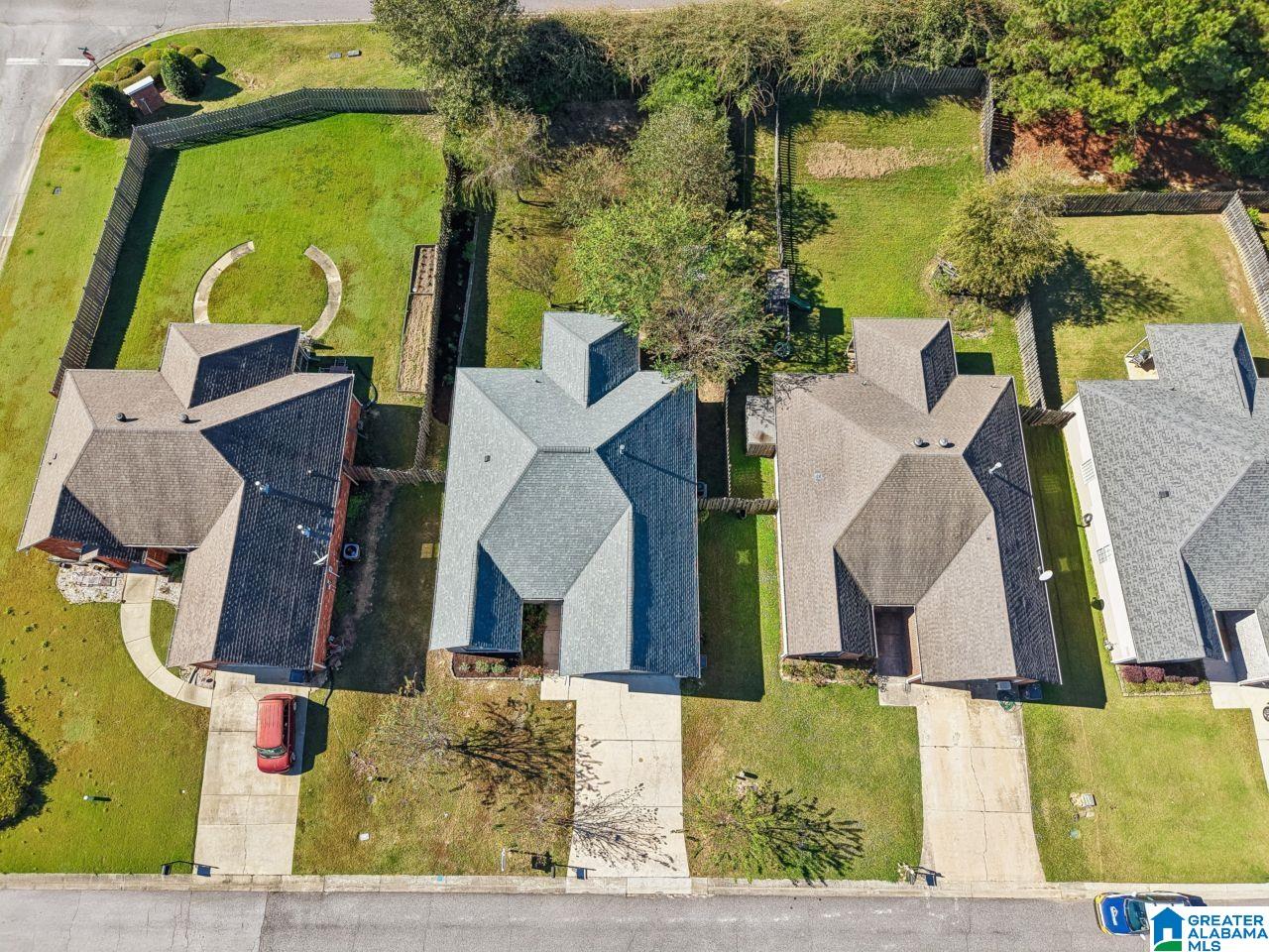 Photo 3 of Single family home for sale at 688 Waterford Ln, Calera, AL 35040 | MLS# 21467396 | Listing updated on 2026-10-22
