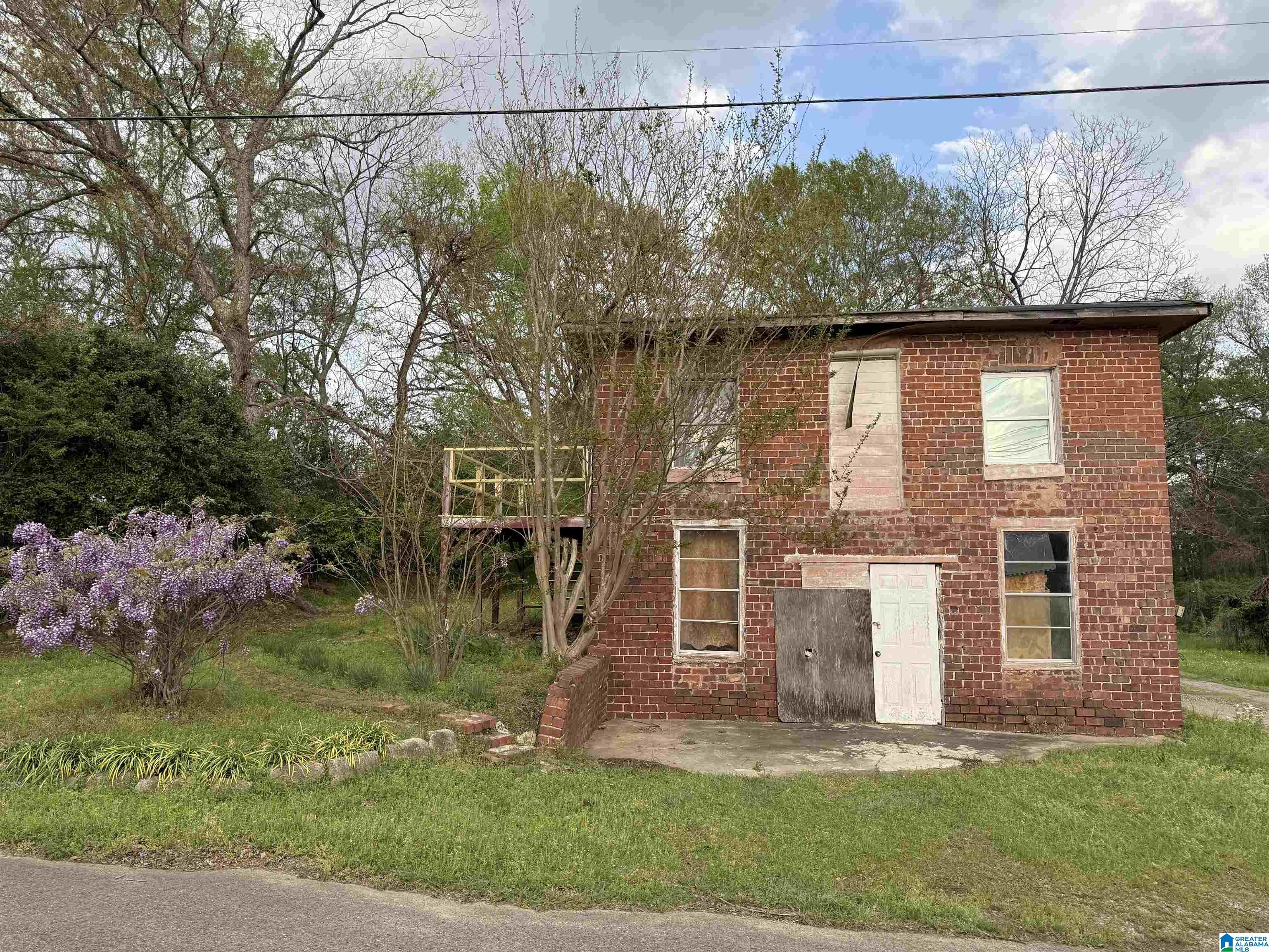 Photo 1 of 310 BRAKE STREET