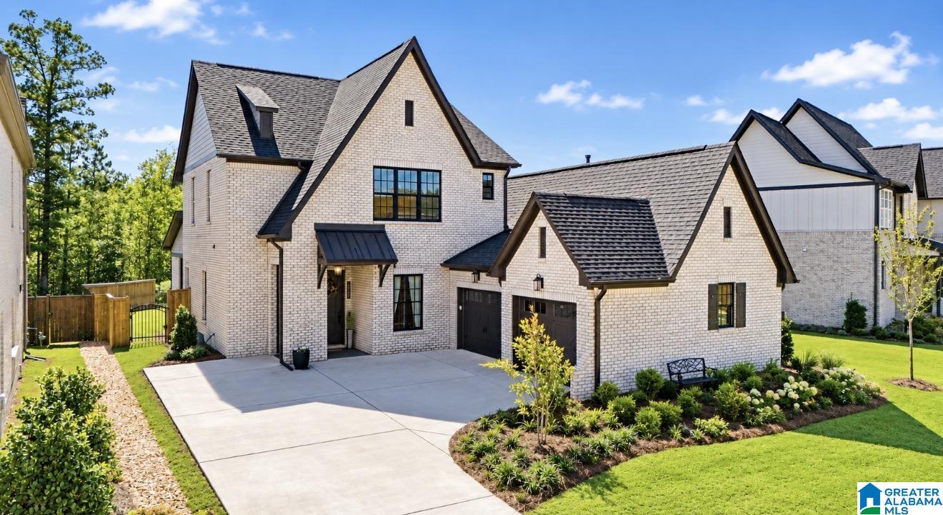 Photo 1 of Single family home for sale at 1181 Clifton Rd, Hoover, AL 35244 | MLS# 21467570 | Listing updated on 2026-10-20