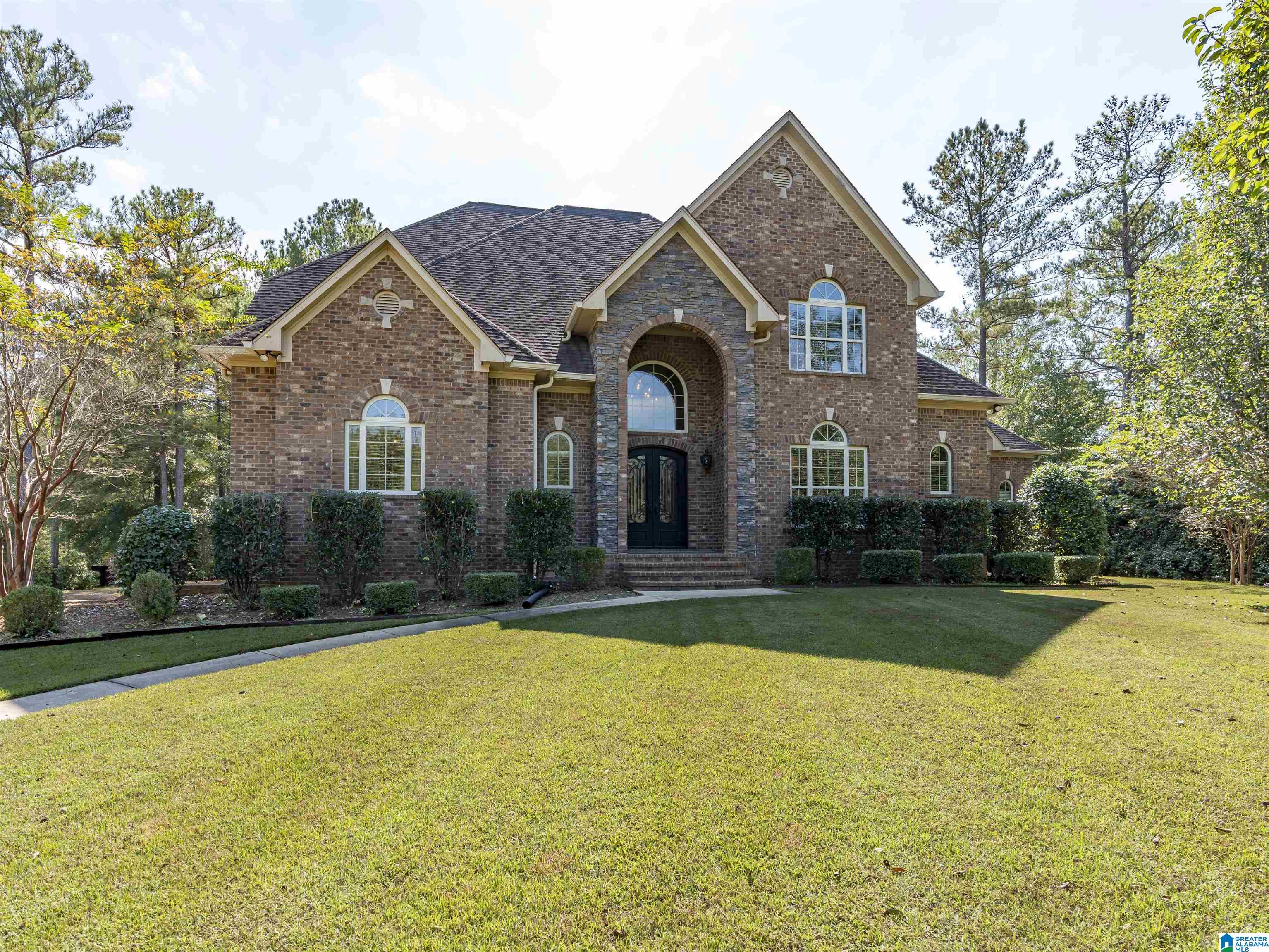 Photo 1 of Single family home for sale at 100 Carriage Crk Path, Chelsea, AL 35043 | MLS# 21467627 | Listing updated on 2026-10-20