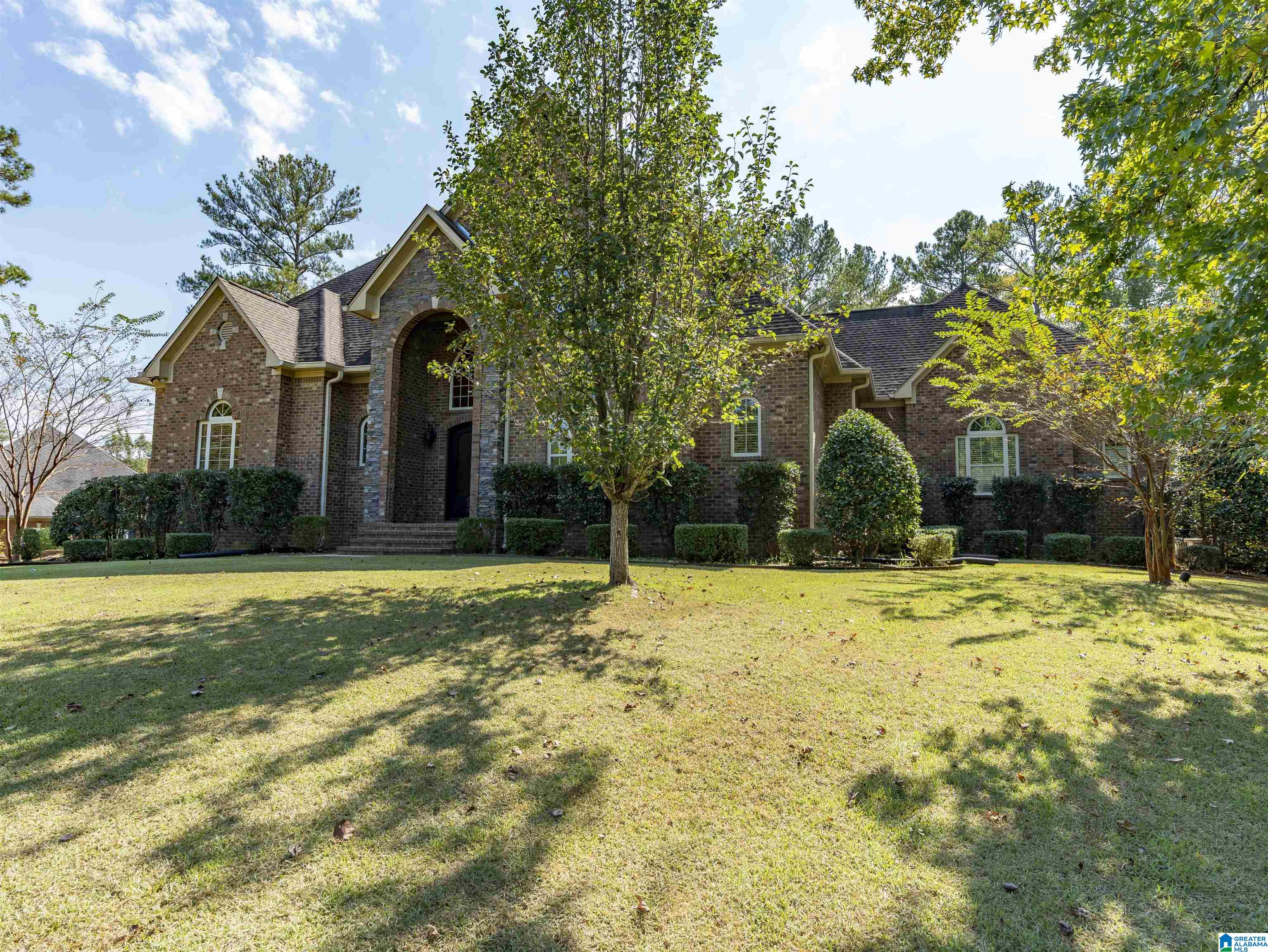 Photo 2 of Single family home for sale at 100 Carriage Crk Path, Chelsea, AL 35043 | MLS# 21467627 | Listing updated on 2026-10-20