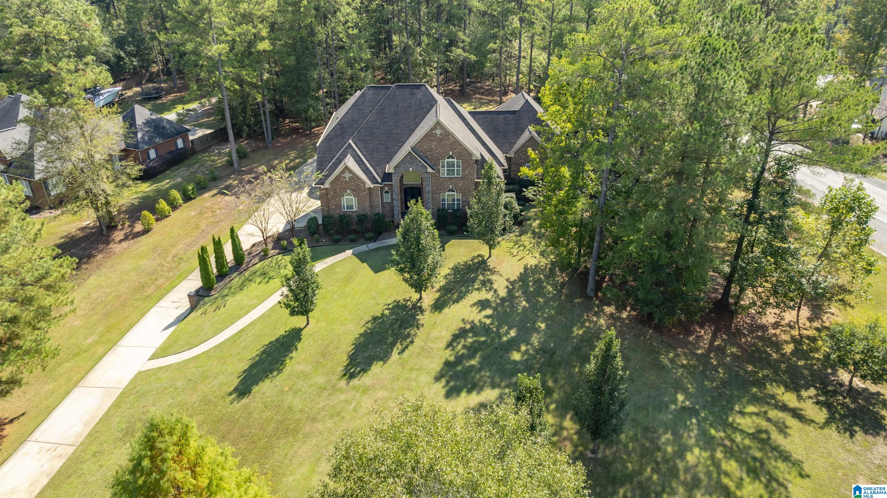 Photo 3 of Single family home for sale at 100 Carriage Crk Path, Chelsea, AL 35043 | MLS# 21467627 | Listing updated on 2026-10-20