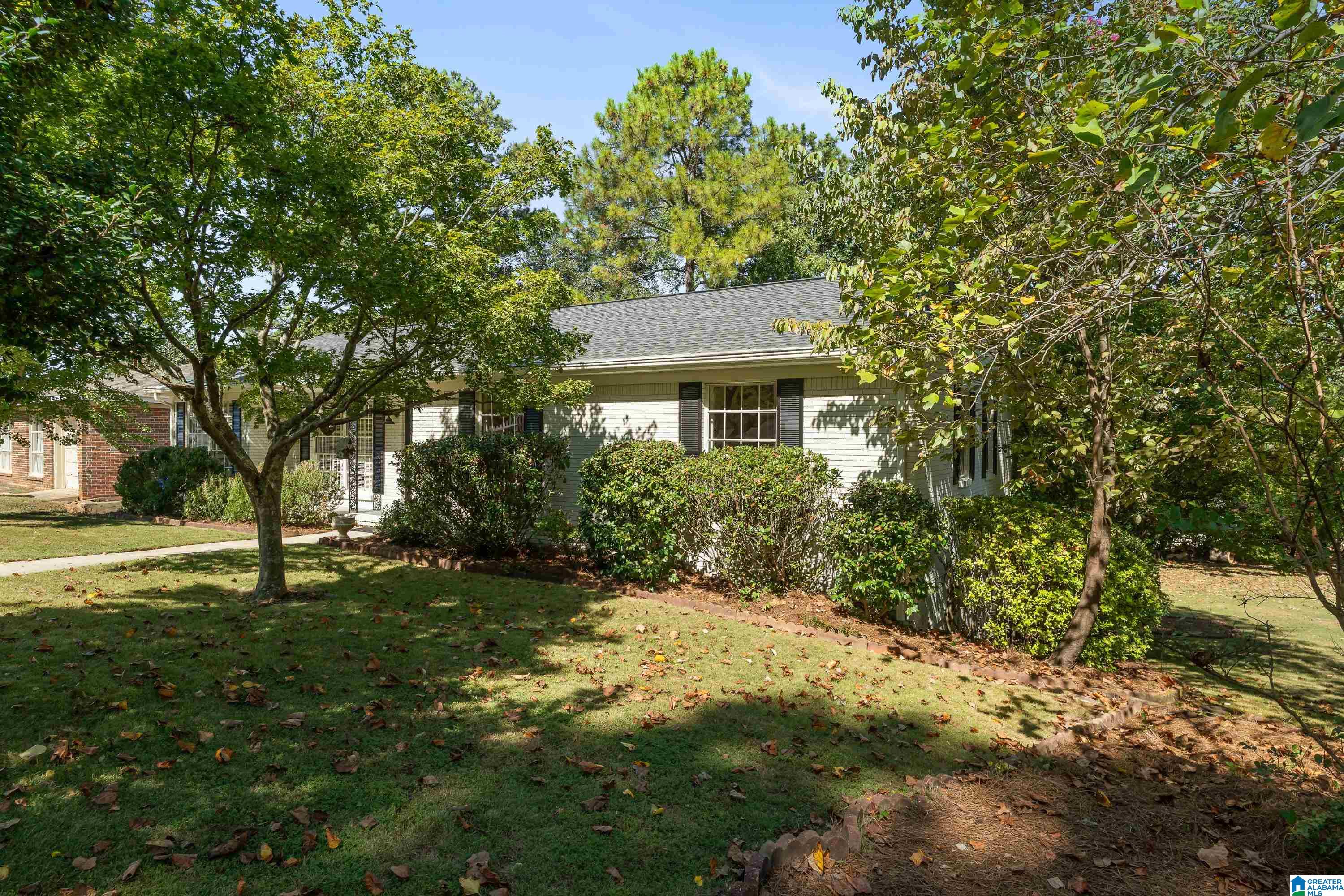 Photo 2 of Single family home for sale at 5700 11th Avenue S, Birmingham, AL 35222 | MLS# 21467680 | Listing updated on 2026-10-15