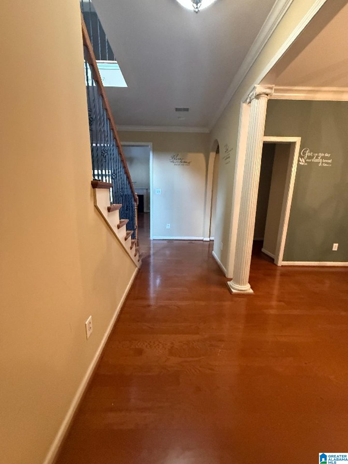Photo 3 of Sale Pending at 5253 Creekside Loop, Hoover, AL 35244 | MLS# 21467744 | Listing updated on 2026-10-16