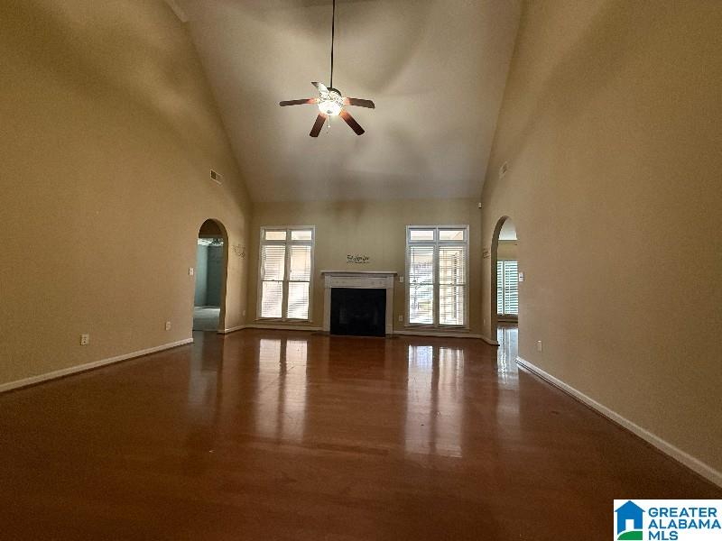 Photo 4 of Sale Pending at 5253 Creekside Loop, Hoover, AL 35244 | MLS# 21467744 | Listing updated on 2026-10-16