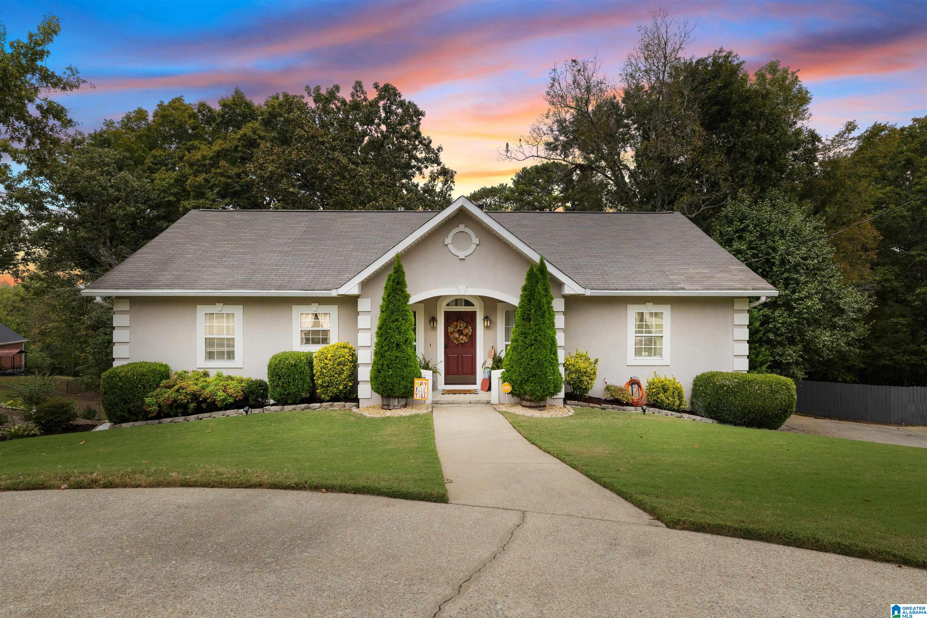 Photo 1 of Single family home for sale at 648 Oak Dr E, Trussville, AL 35173 | MLS# 21467746 | Listing updated on 2026-10-16