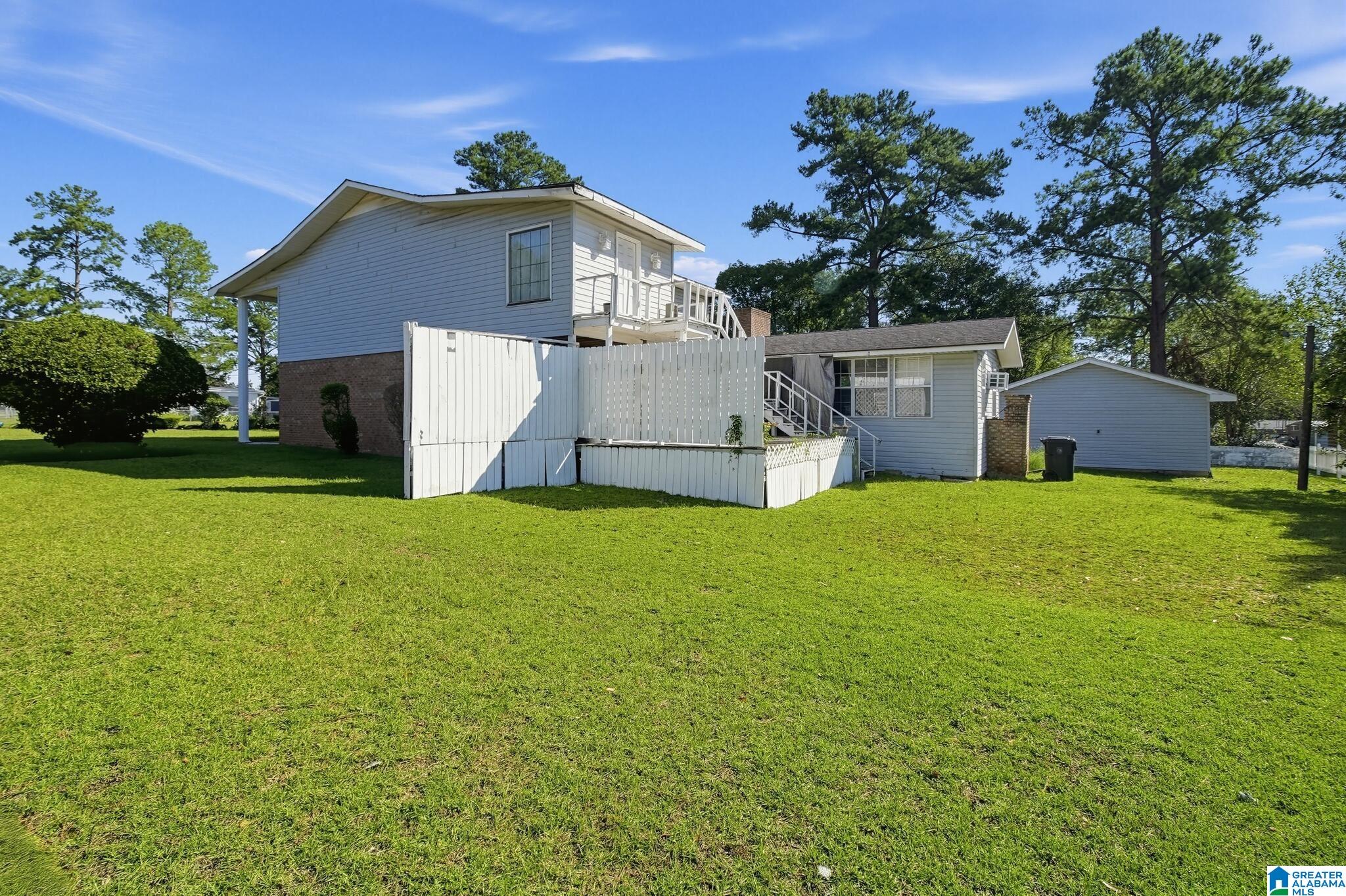 Photo 3 of Single family home for sale at 902 Dubois St, Dothan, AL 36303 | MLS# 21467762 | Listing updated on 2026-10-22