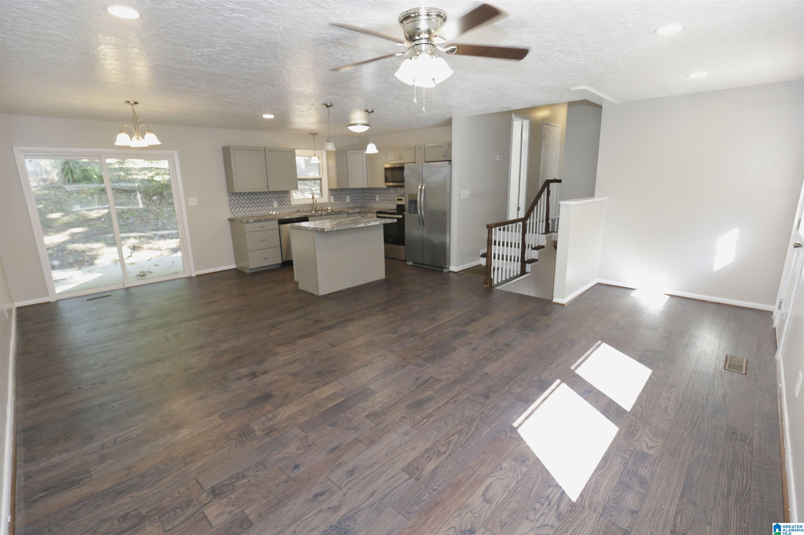Photo 4 of Sale Pending at 5012 Shane Dr, Anniston, AL 36206 | MLS# 21467771 | Listing updated on 2026-10-21