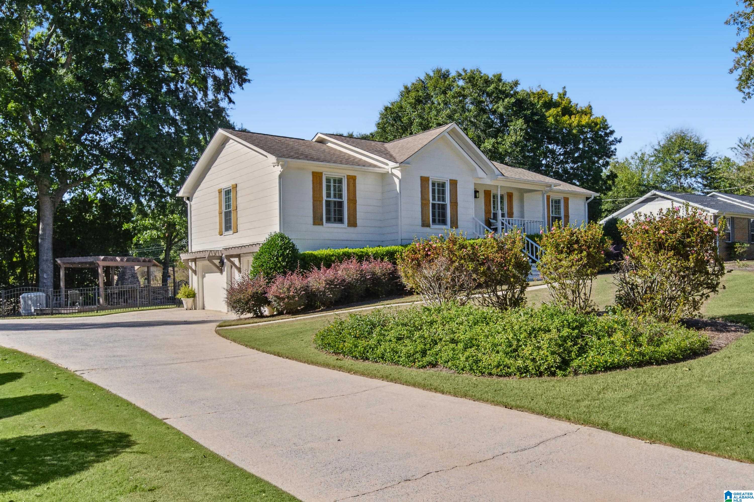 Photo 1 of Single family home for sale at 4554 Old Caldwell Ml Rd, Birmingham, AL 35242 | MLS# 21467812 | Listing updated on 2026-10-20