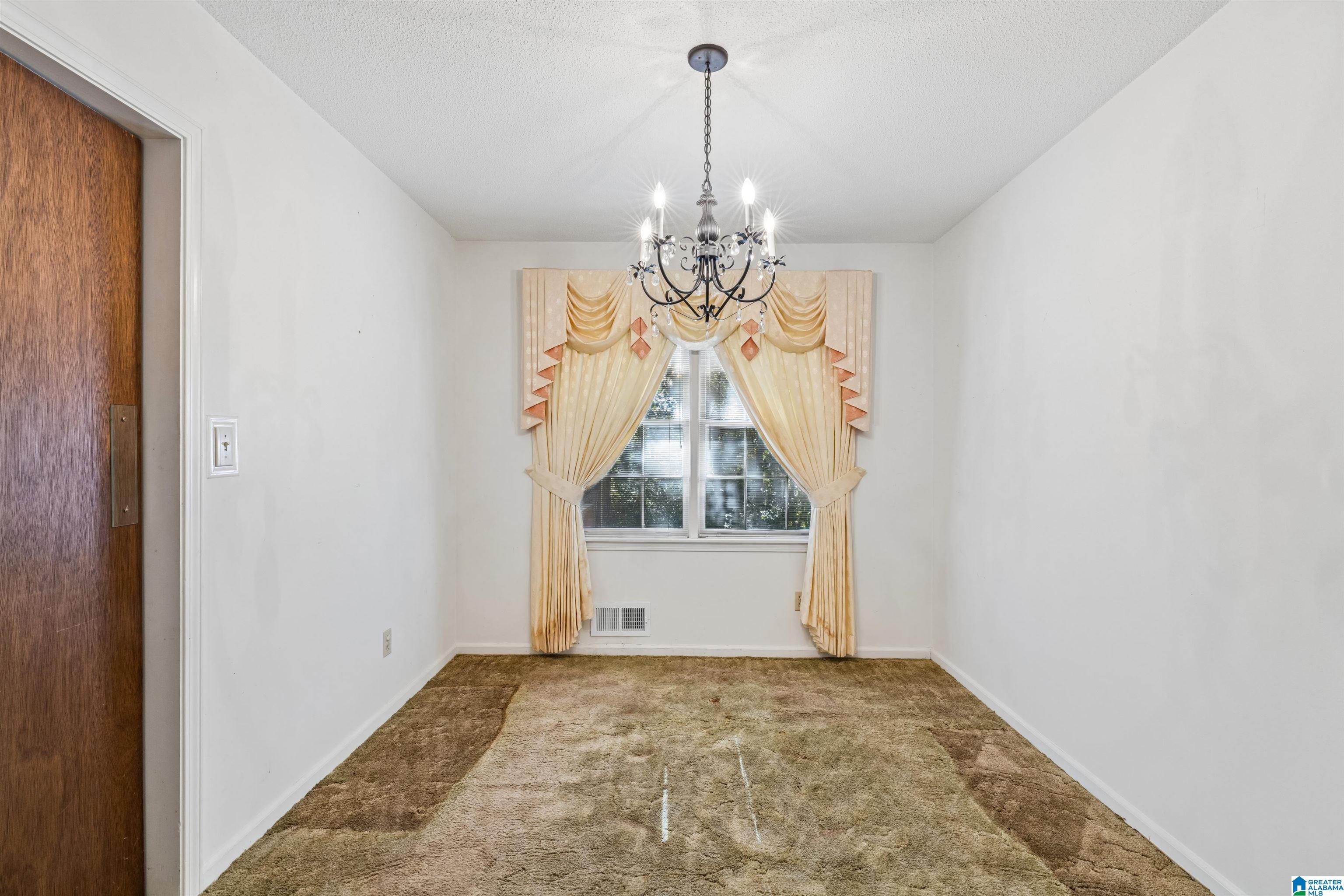Photo 4 of Single family home for sale at 2105 5th Way Cir NW, Center Point, AL 35215 | MLS# 21467815 | Listing updated on 2026-10-21