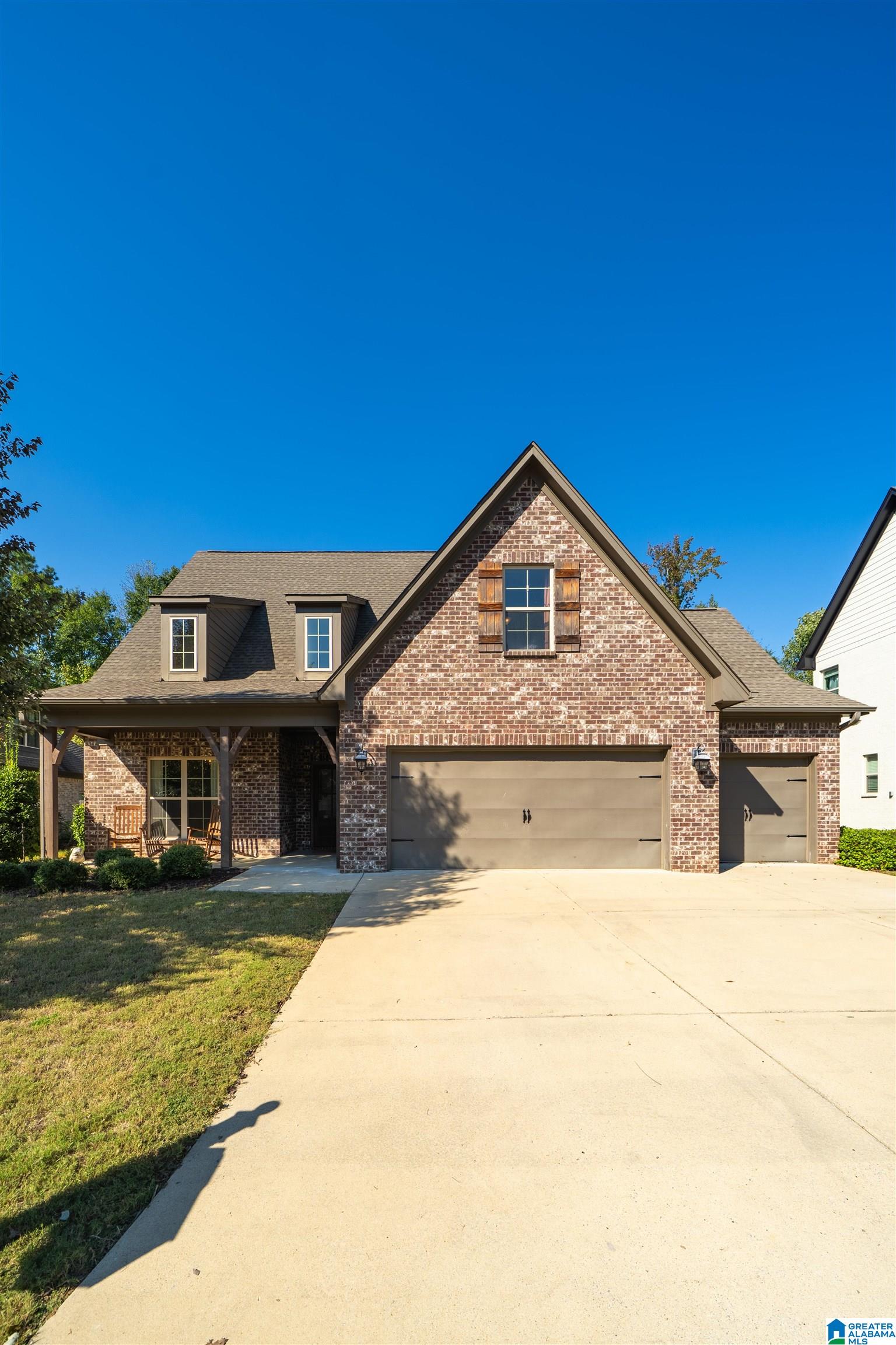Photo 3 of Single family home for sale at 612 Kirkwall Ln, Pelham, AL 35124 | MLS# 21467835 | Listing updated on 2026-10-21