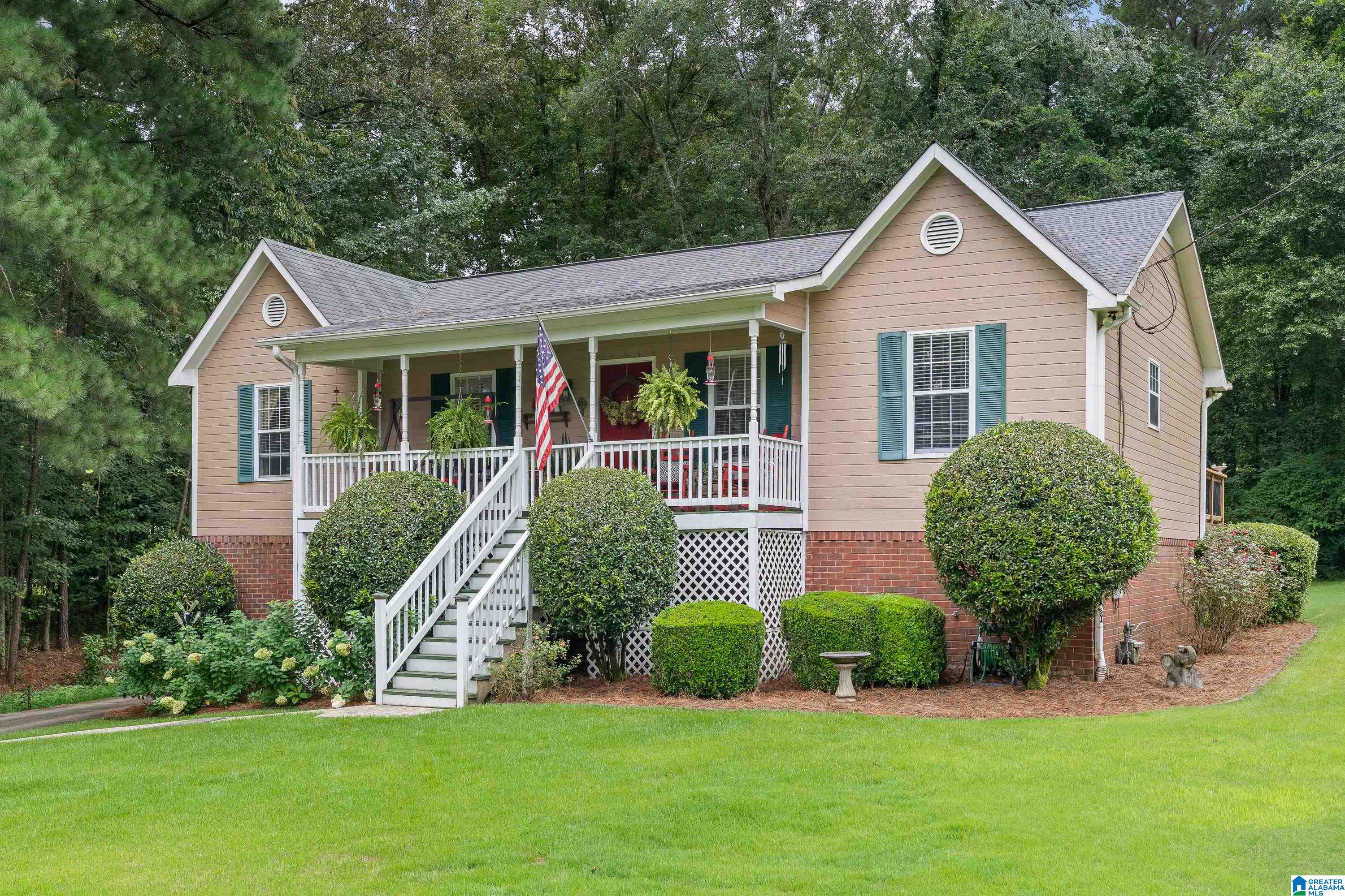 Photo 2 of Single family home for sale at 120 Lynn Dr, Trussville, AL 35173 | MLS# 21467840 | Listing updated on 2026-10-19
