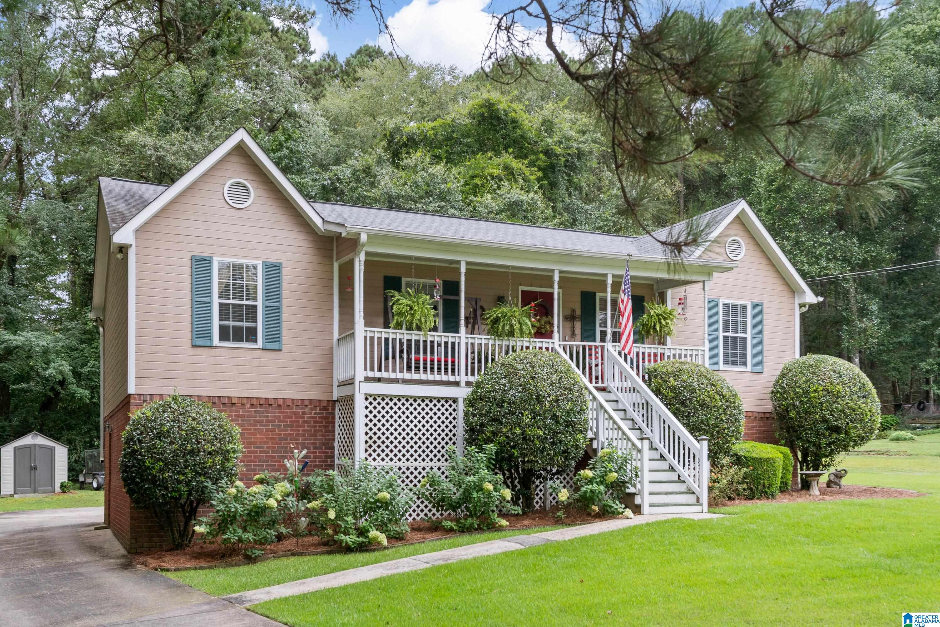 Photo 3 of Single family home for sale at 120 Lynn Dr, Trussville, AL 35173 | MLS# 21467840 | Listing updated on 2026-10-19