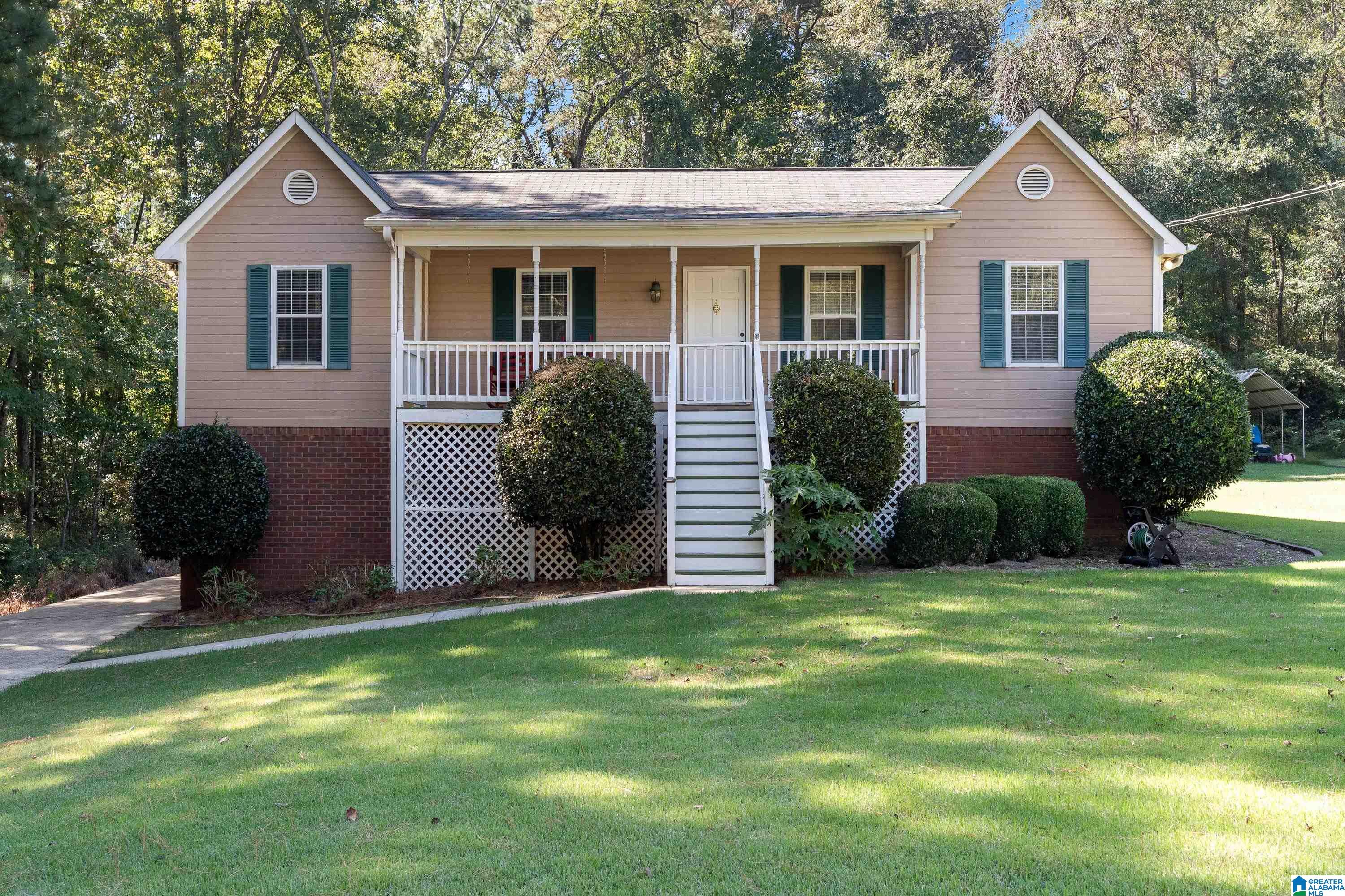 Photo 4 of Single family home for sale at 120 Lynn Dr, Trussville, AL 35173 | MLS# 21467840 | Listing updated on 2026-10-19