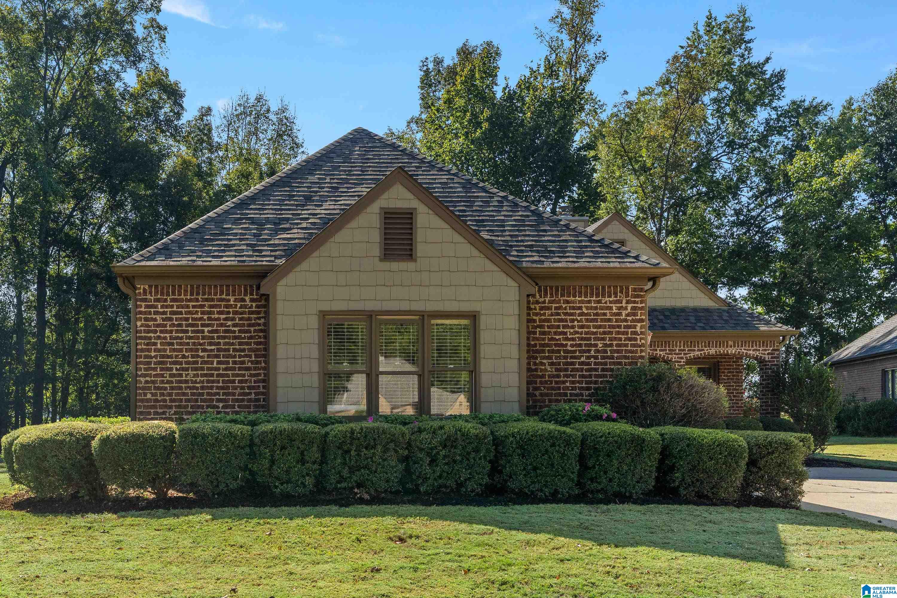 Photo 3 of Single family home for sale at 4214 Shinnecock Cir, Bessemer, AL 35022 | MLS# 21467846 | Listing updated on 2026-10-17