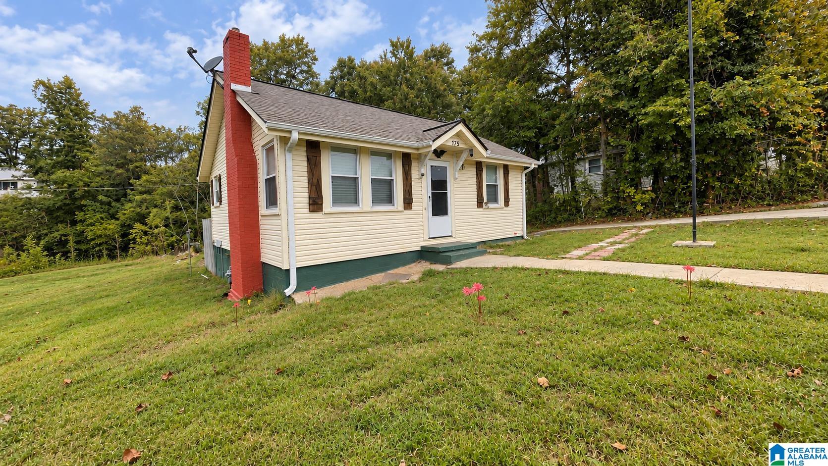 Photo 2 of Single family home for sale at 175 Evans St, Heflin, AL 36264 | MLS# 21467858 | Listing updated on 2026-10-22