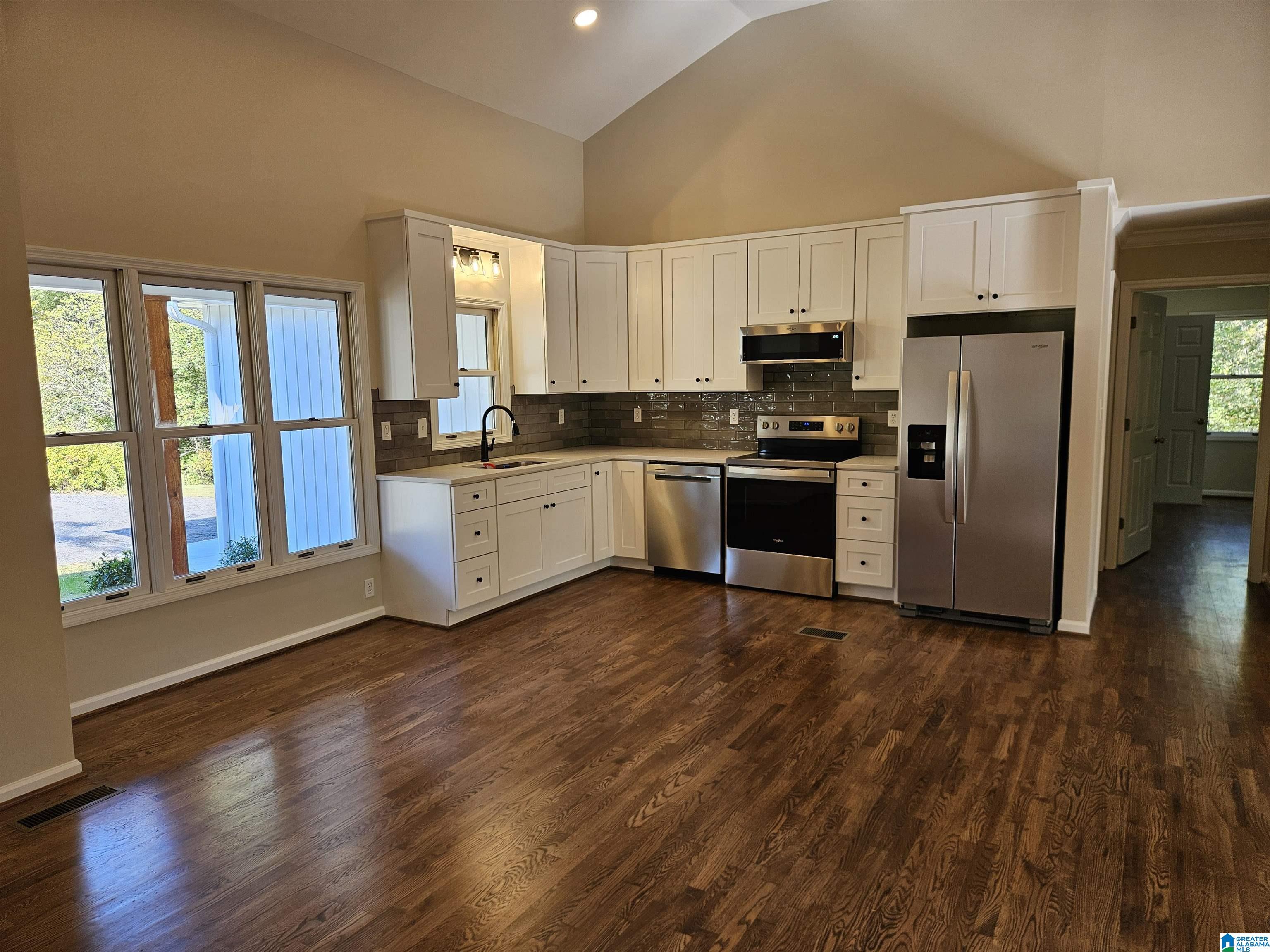 Photo 3 of Sale Pending at 271 Canoe Dr, Ashville, AL 35953 | MLS# 21467898 | Listing updated on 2026-10-19