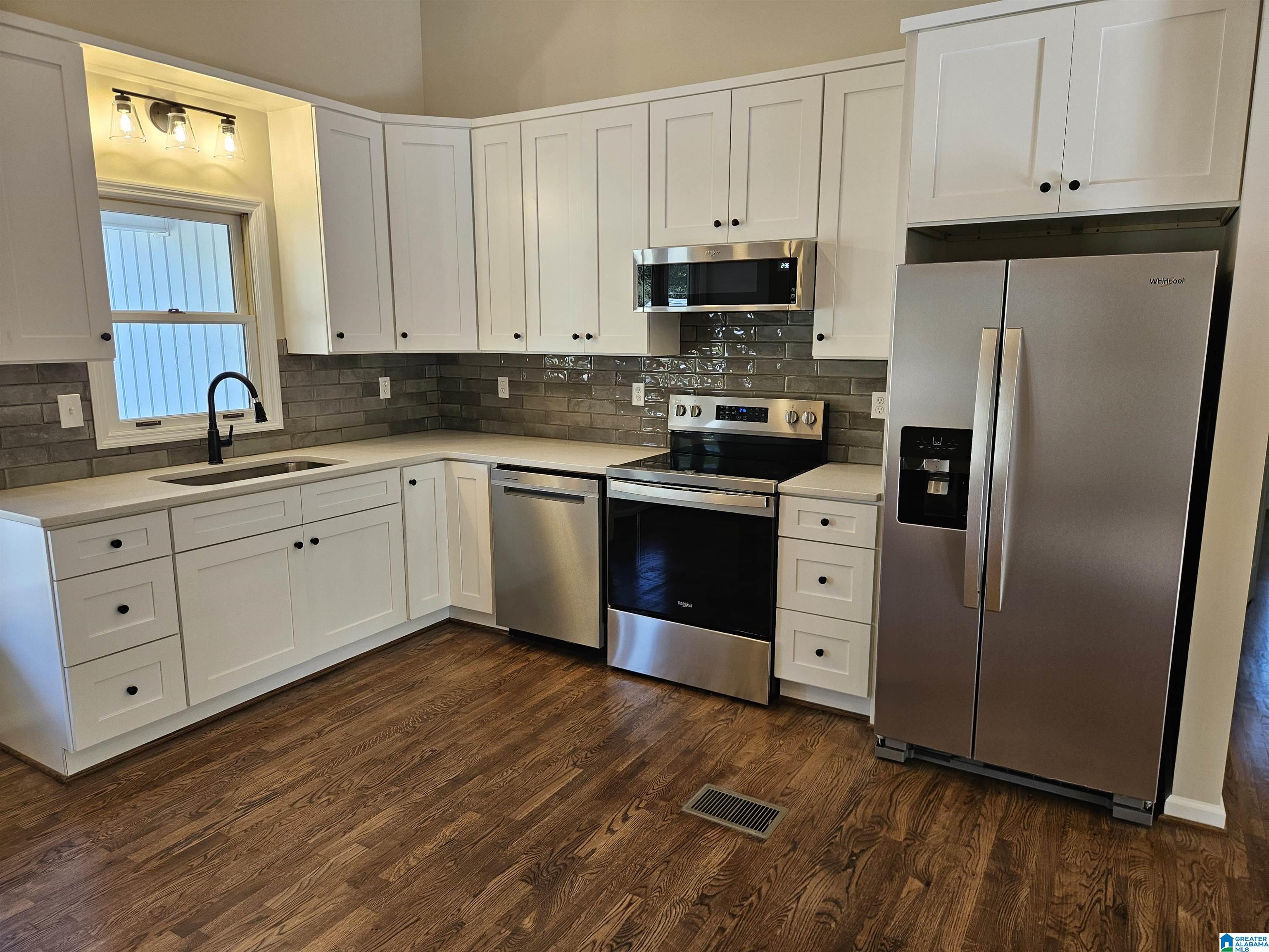 Photo 3 of Sale Pending at 271 Canoe Dr, Ashville, AL 35953 | MLS# 21467898 | Listing updated on 2026-10-19