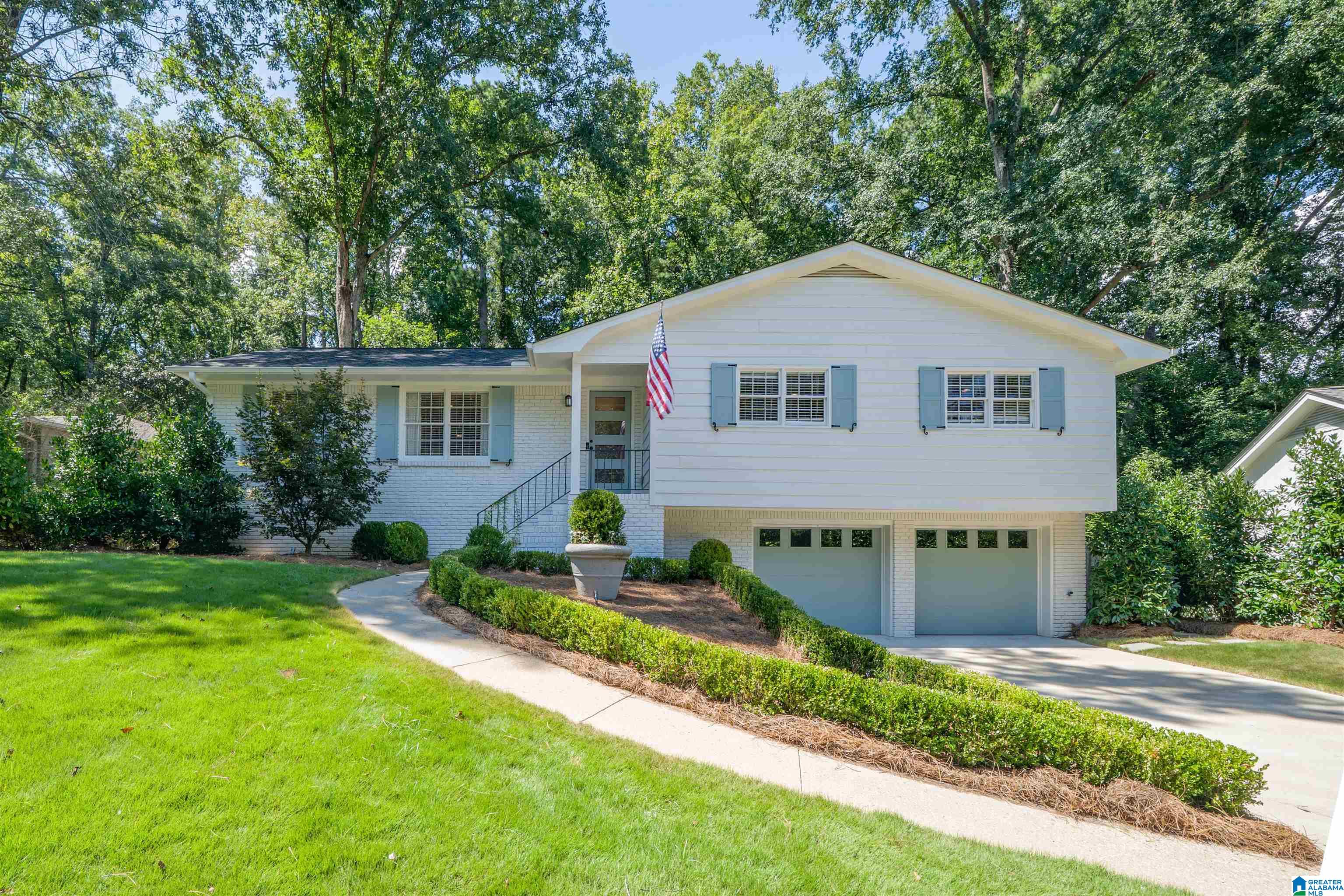Single family home for sale at 4180 Winston Way, BIRMINGHAM, AL 35213 | MLS# 21467929