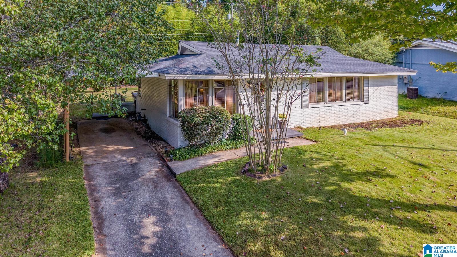 Photo 4 of Sale Pending at 4912 Pittman Ave, Irondale, AL 35210 | MLS# 21467949 | Listing updated on 2026-10-22