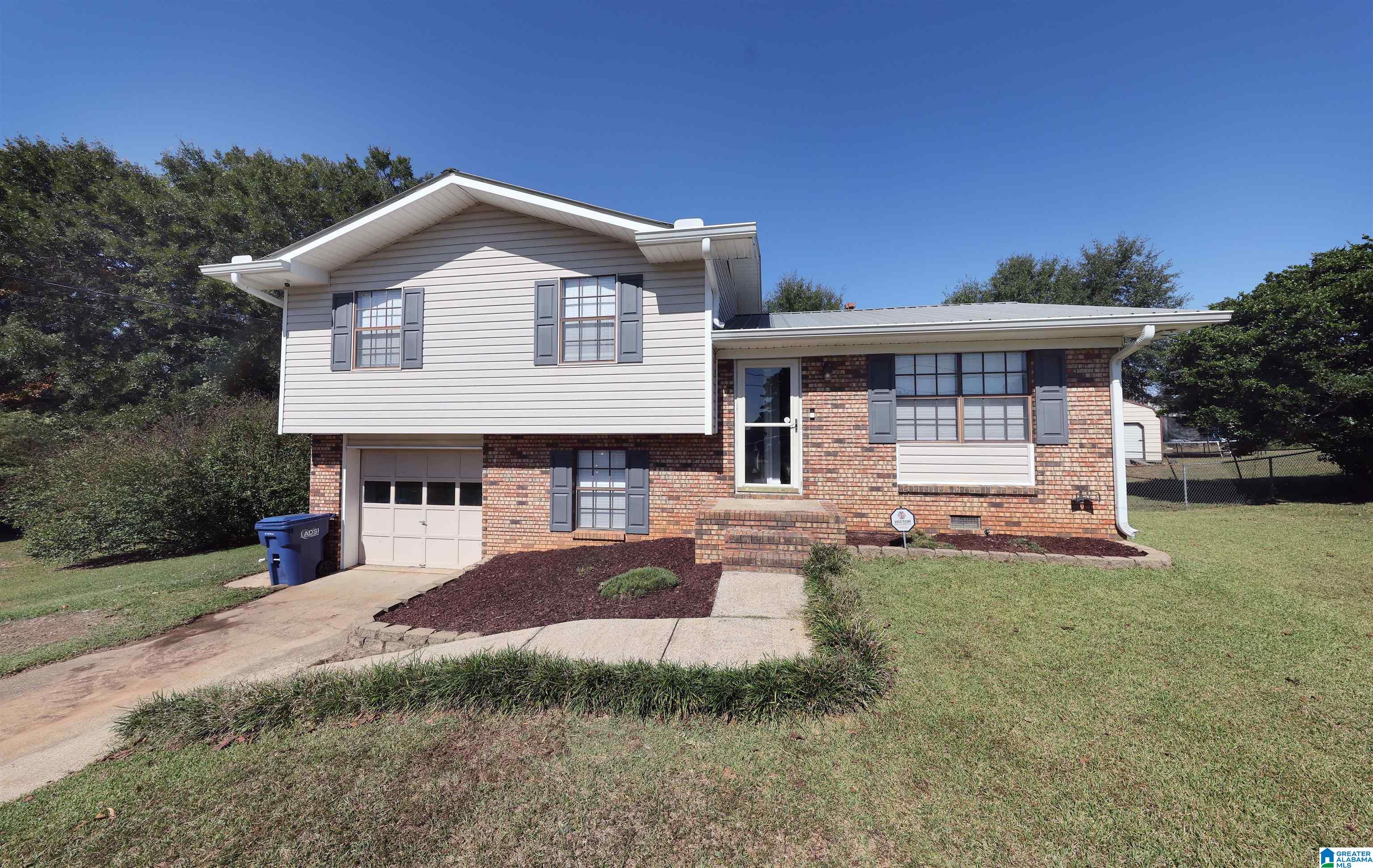 Single family home for sale at 142 Jason Dr, OXFORD, AL 36203 | MLS# 21468013