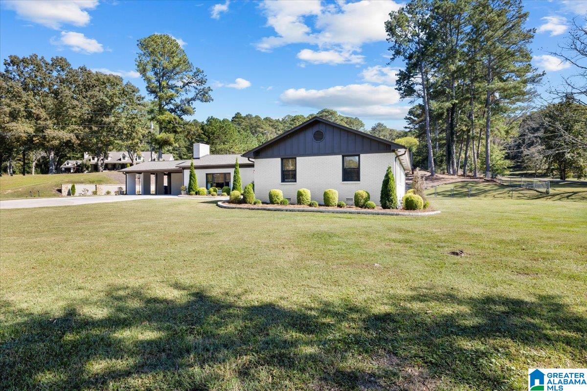Photo 2 of Single family home for sale at 1434 Alabama Ave, Oneonta, AL 35121 | MLS# 21468028 | Listing updated on 2026-10-20