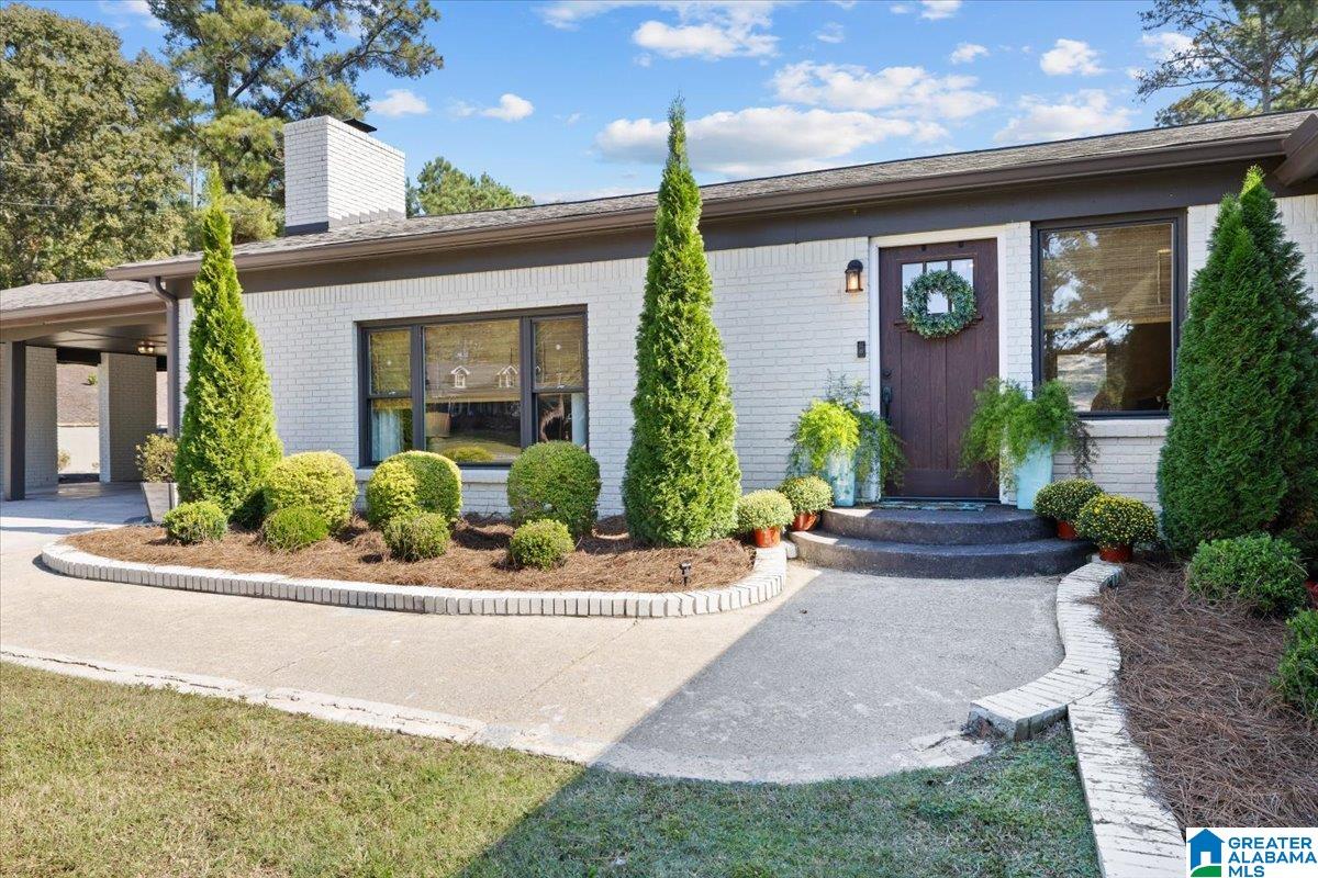Photo 3 of Single family home for sale at 1434 Alabama Ave, Oneonta, AL 35121 | MLS# 21468028 | Listing updated on 2026-10-20