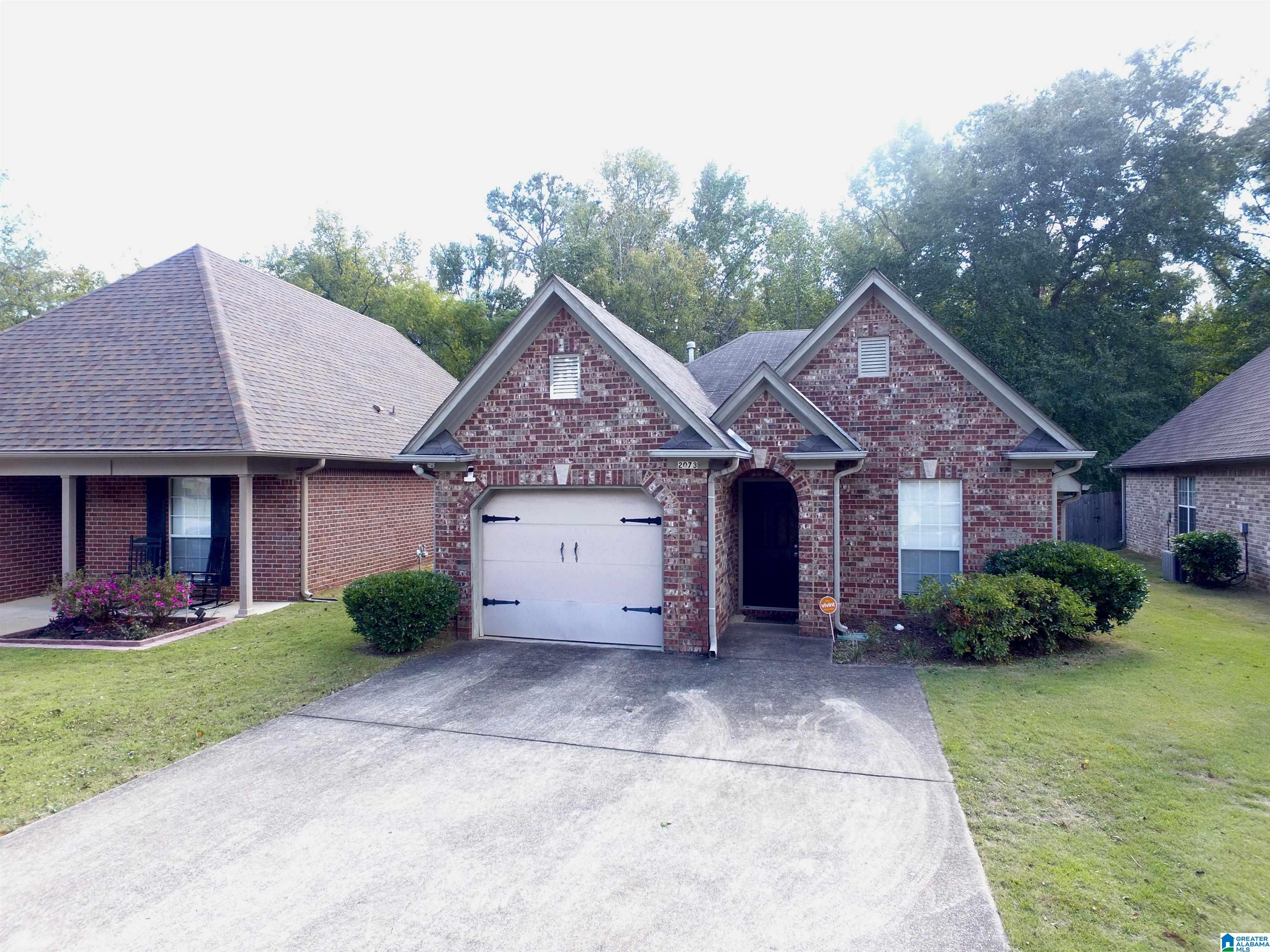 Photo 1 of Single family home for sale at 2073 Willow Glenn Dr, Birmingham, AL 35215 | MLS# 21468054 | Listing updated on 2026-10-20