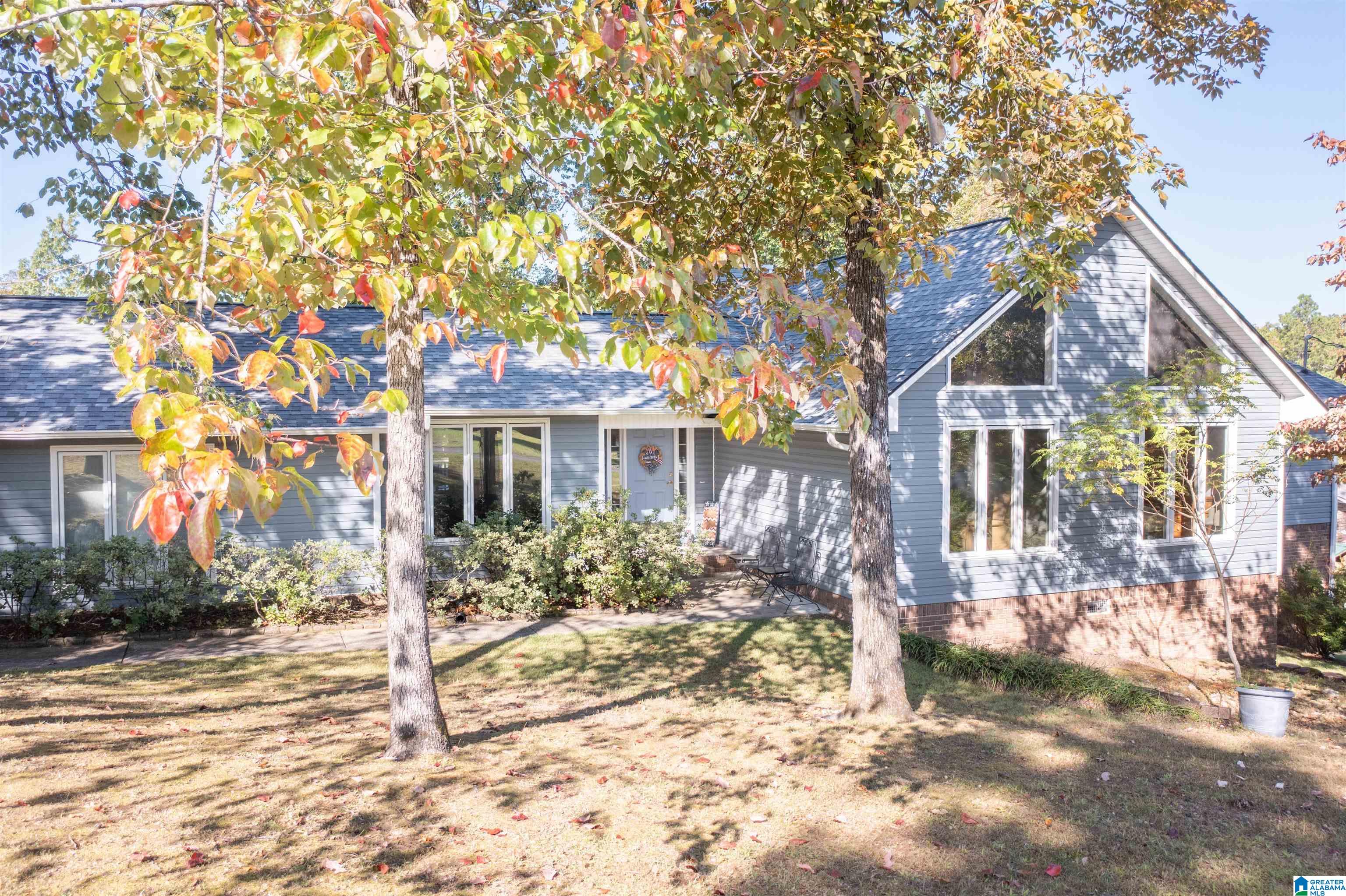 Photo 3 of Sale Pending at 1102 5th Avenue Ne, Jacksonville, AL 36265 | MLS# 21468077 | Listing updated on 2026-10-20