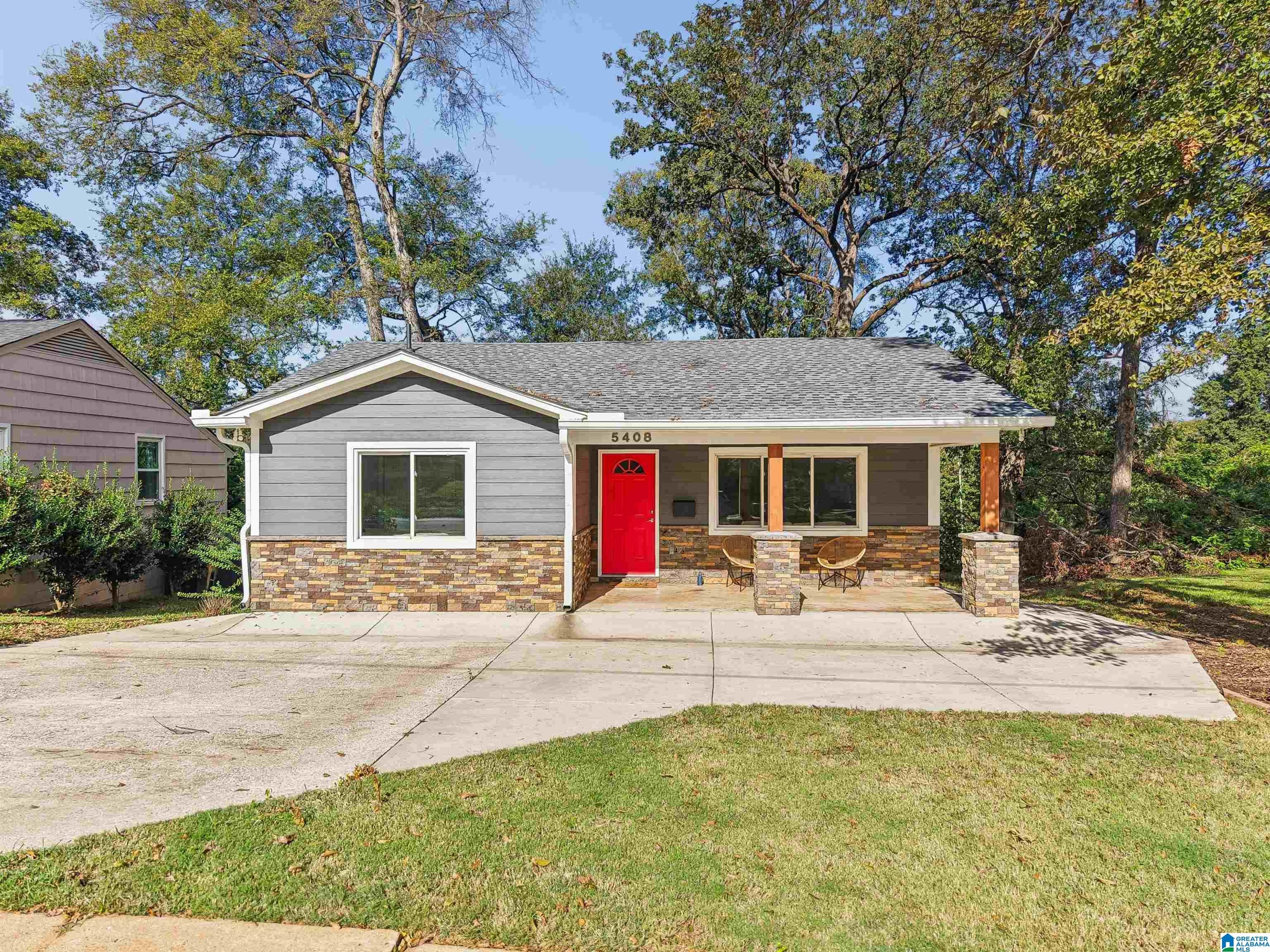Photo 2 of Single family home for sale at 5408 5th Court S, Birmingham, AL 35212 | MLS# 21468111 | Listing updated on 2026-10-22