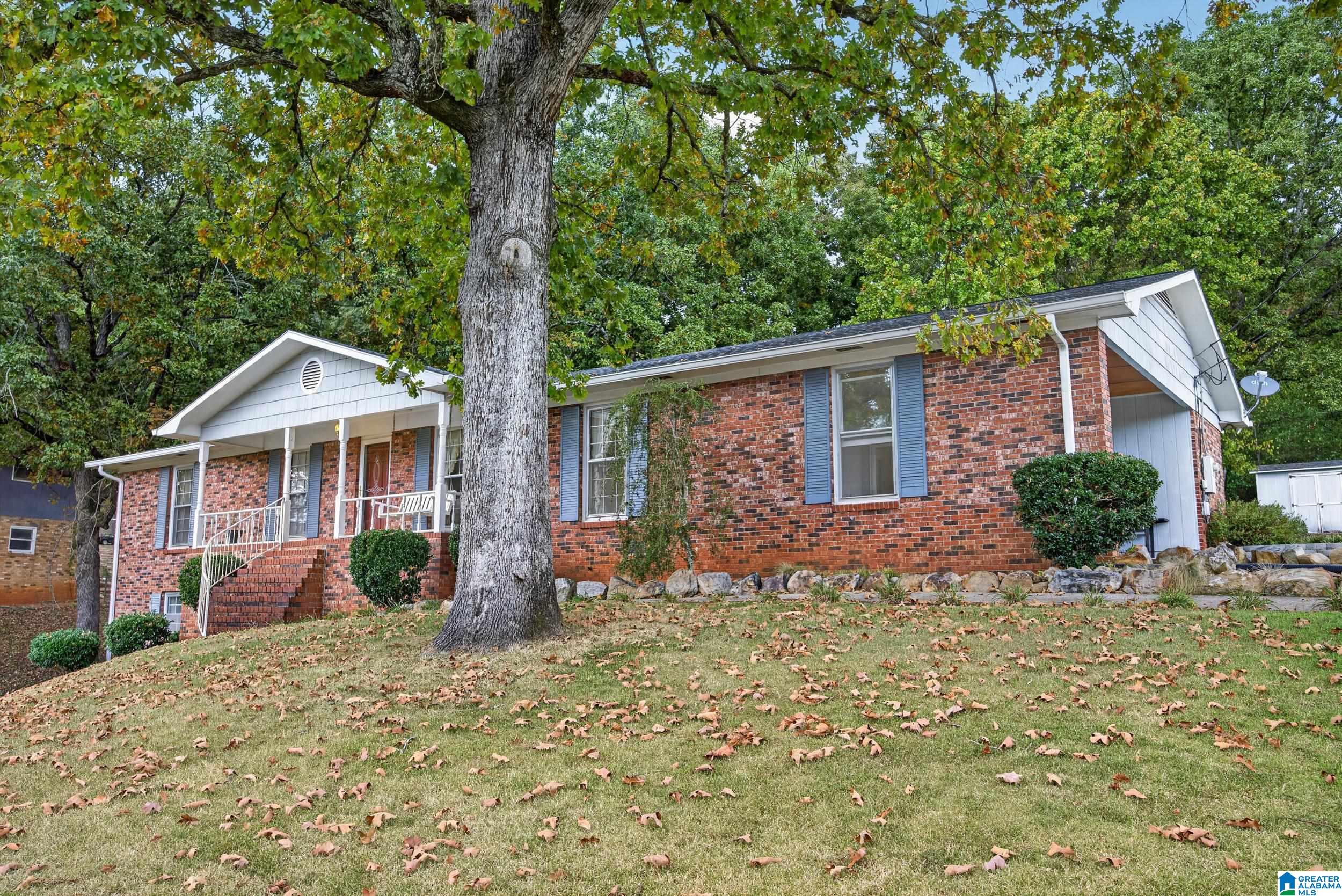 Photo 2 of Single family home for sale at 1218 Homewood Dr, Oxford, AL 36203 | MLS# 21468118 | Listing updated on 2026-10-21
