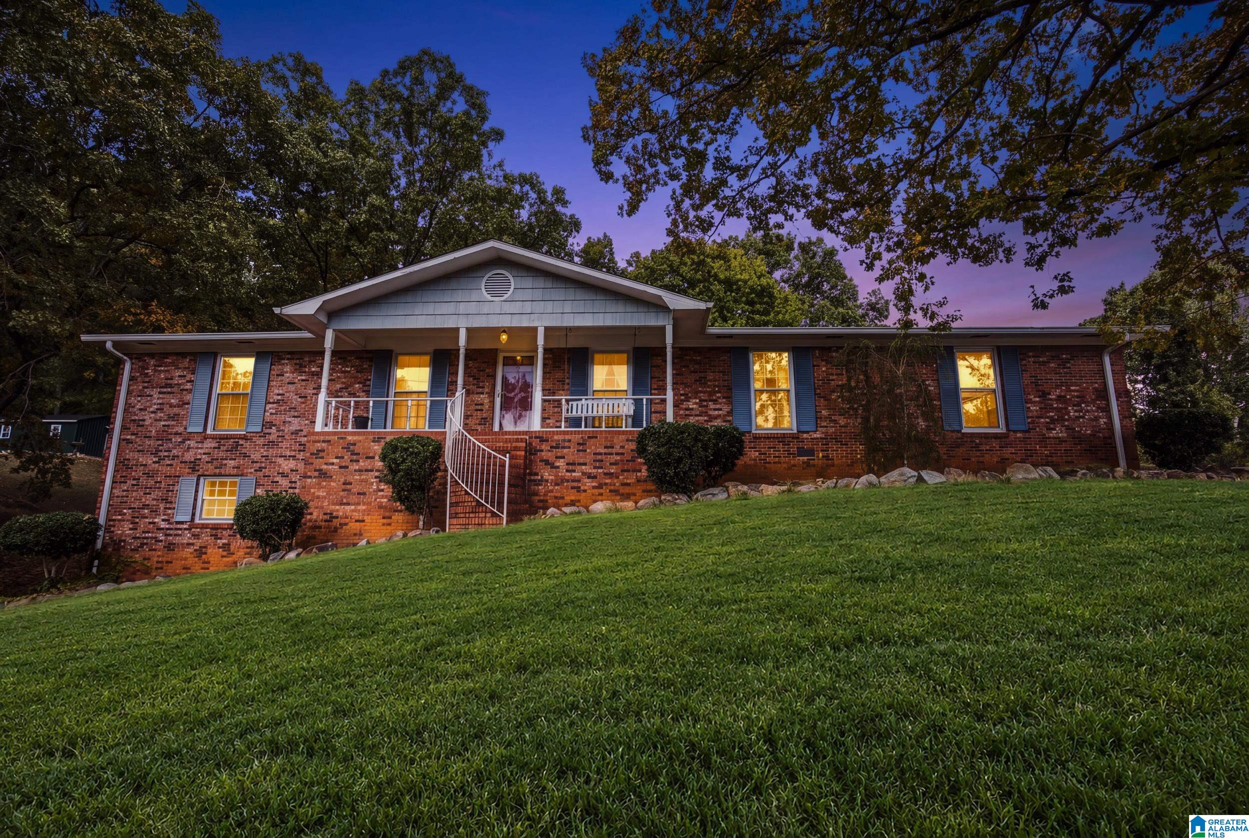 Photo 3 of Single family home for sale at 1218 Homewood Dr, Oxford, AL 36203 | MLS# 21468118 | Listing updated on 2026-10-21