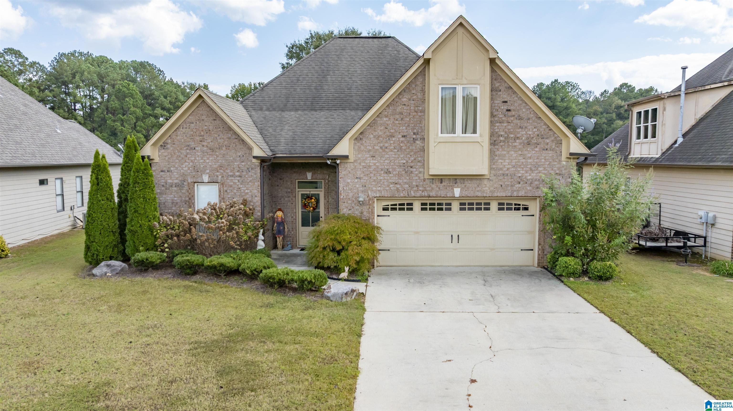 Photo 2 of Single family home for sale at 126 Weeping Cir, Wilsonville, AL 35186 | MLS# 21468145 | Listing updated on 2026-10-22