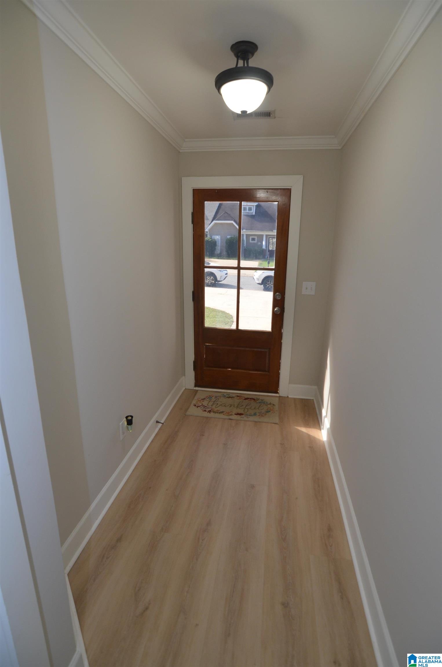 Photo 3 of Townhouse for sale at 113 Little John Cir, Calera, AL 35040 | MLS# 21468150 | Listing updated on 2026-10-21