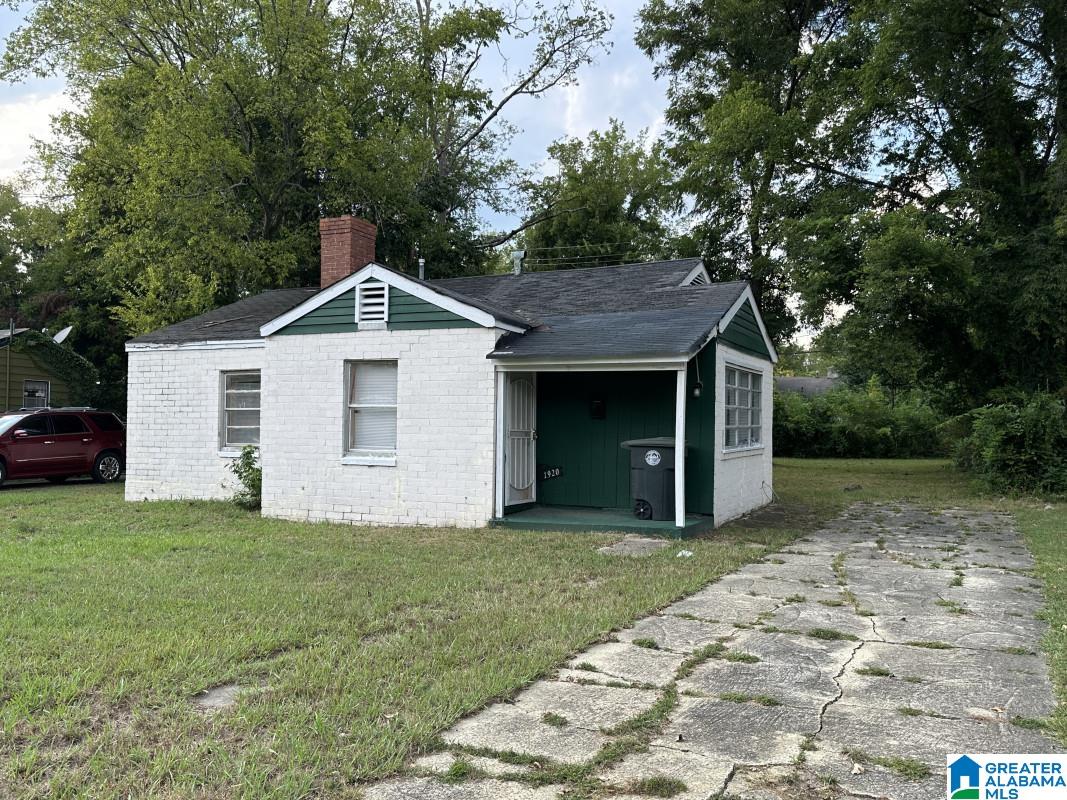 Single family home for sale at 1920 Fulton Ave SW, BIRMINGHAM, AL 35211 | MLS# 21468166