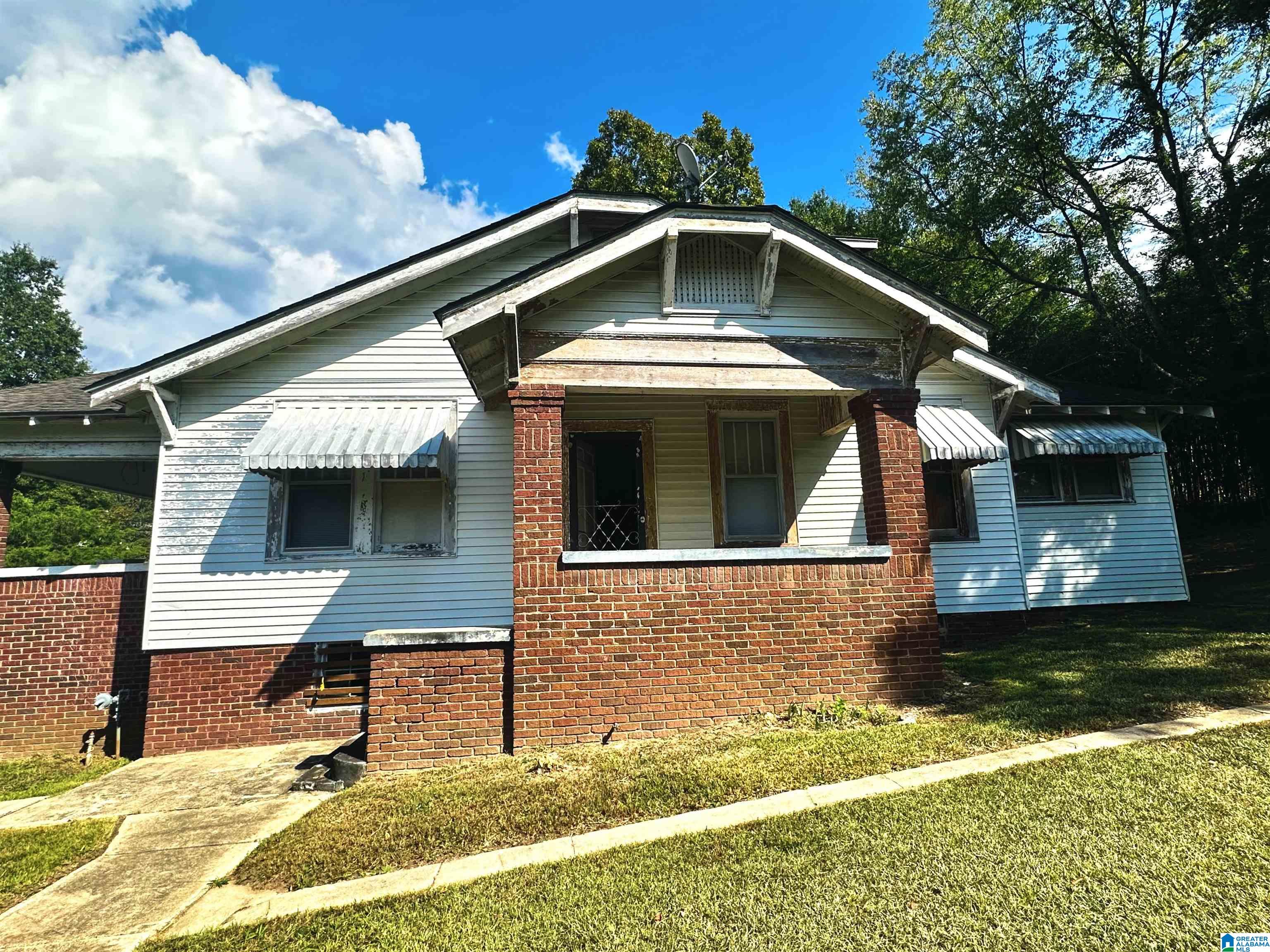 Single family home for sale at 602 E 22nd Street, ANNISTON, AL 36207 | MLS# 21468198