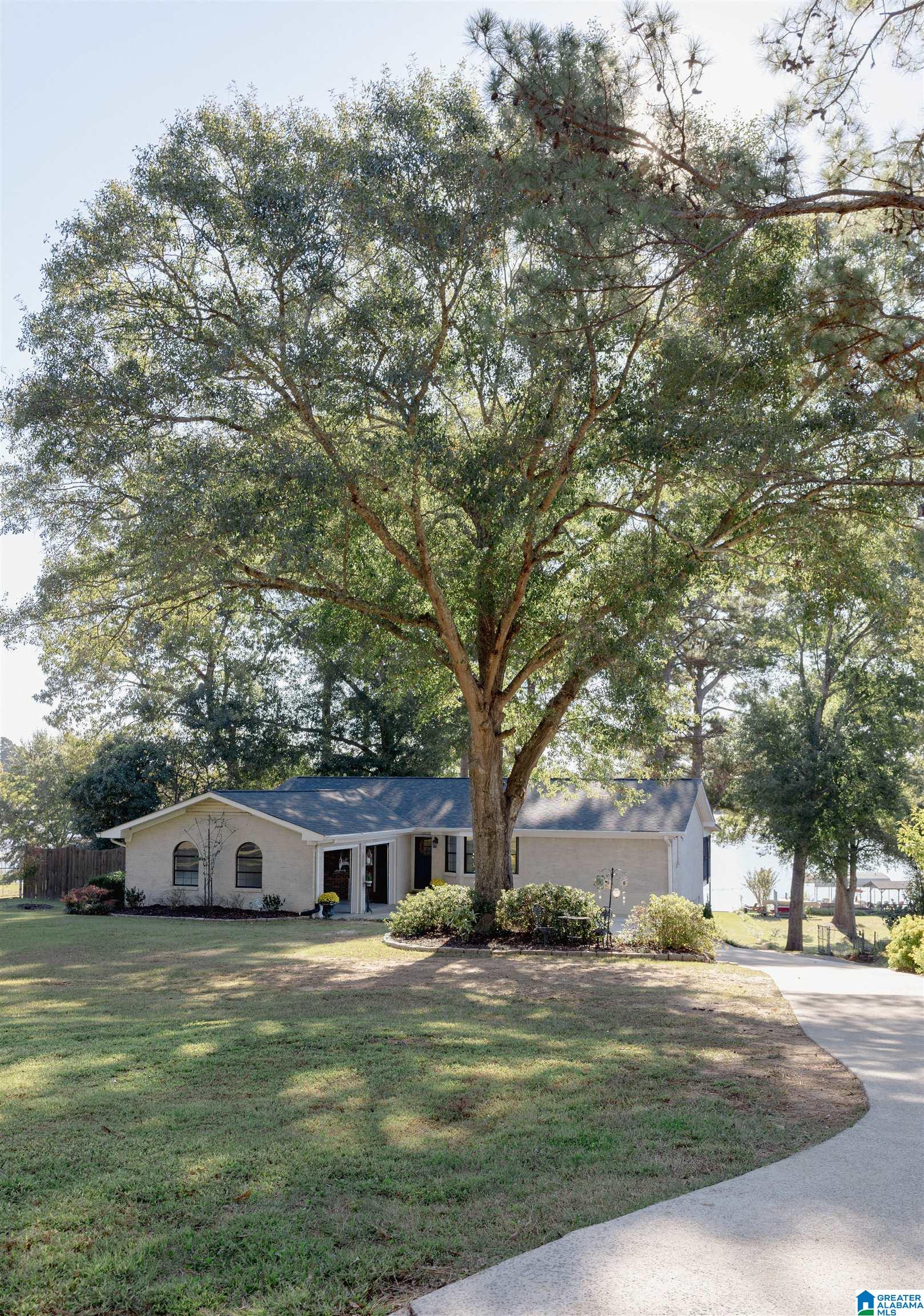 Photo 1 of Single family home for sale at 846 Haven Cir, Riverside, AL 35135 | MLS# 21468228 | Listing updated on 2026-10-22