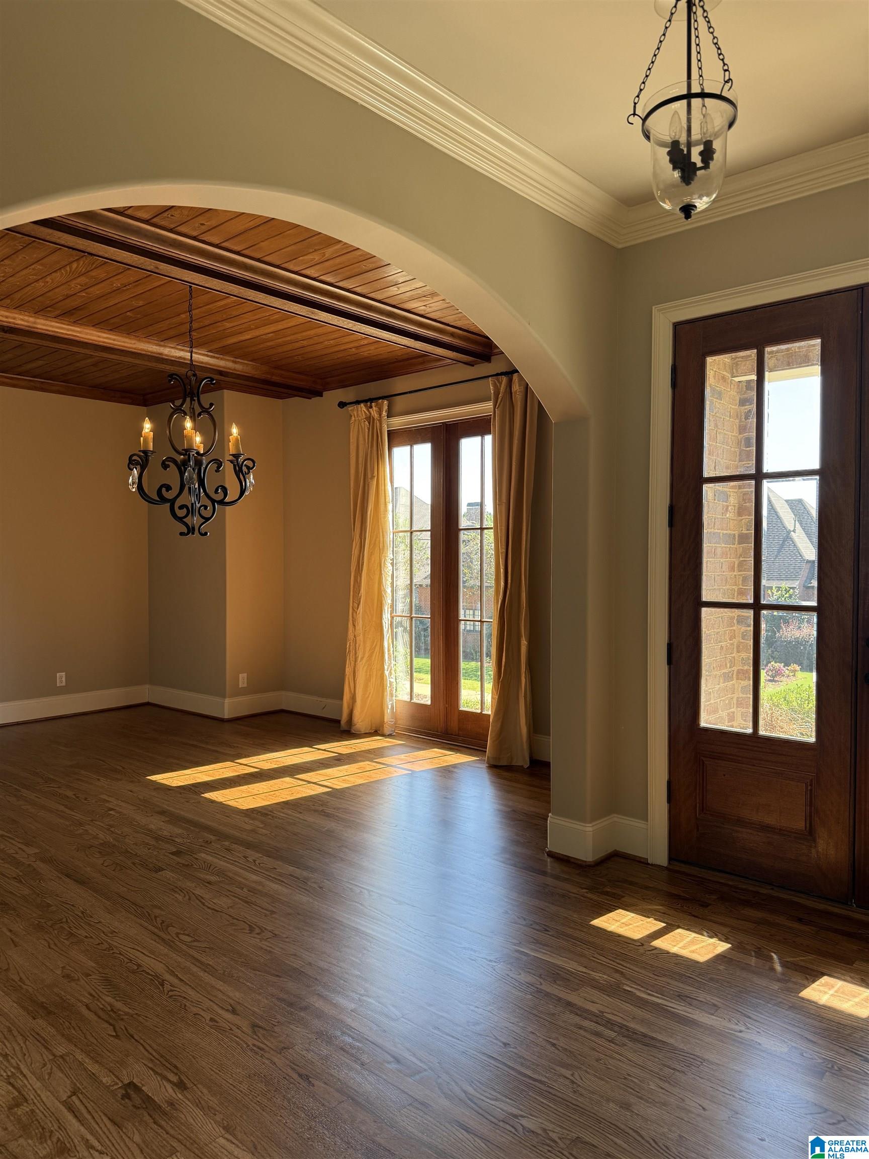 Photo 3 of Single family home for sale at 2321 Bellevue Ct, Hoover, AL 35226 | MLS# 21468234 | Listing updated on 2026-10-22